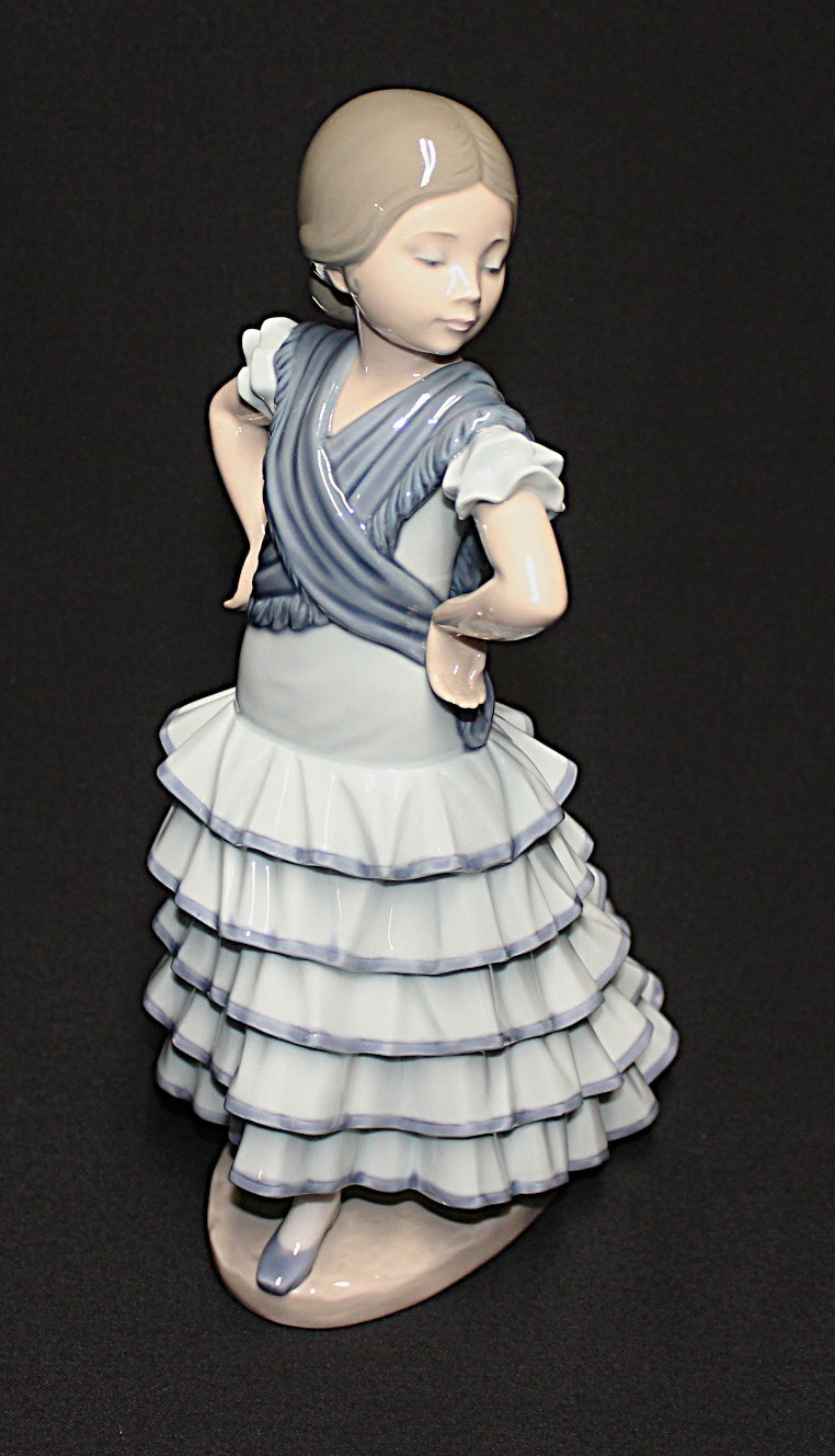 Rare Lladro Little Señorita  Figurine #5054 Spanish Flamenco Dancer, Mint Cond.