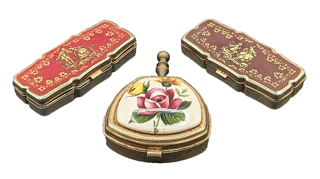 Mid‑Century Japanese Vanity Trio – Gilt Fragonard Compacts & Hidden Ashtray Box