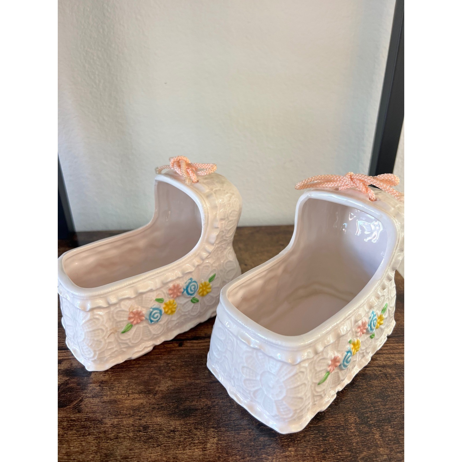 Vintage Inarco Japan Kitsch Baby Cradle Planters Set of 2 Ceramic Floral Lace