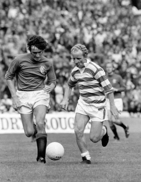 Jimmy Johnstone of Glasgow Celtic makes a run through the Gla- 1974 Old Photo