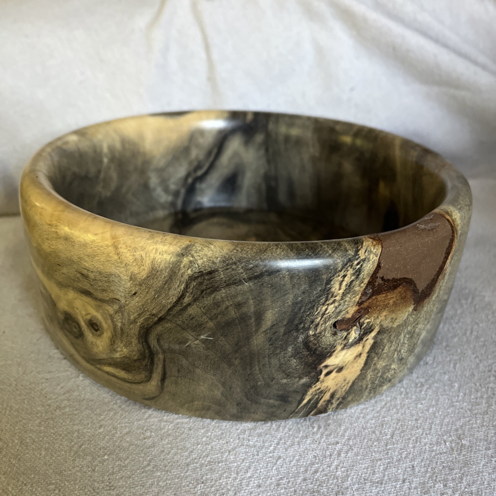 Handmade Turned Buckeye Rustic Wooden Bowl, Signed Din Walker  8” x 3”