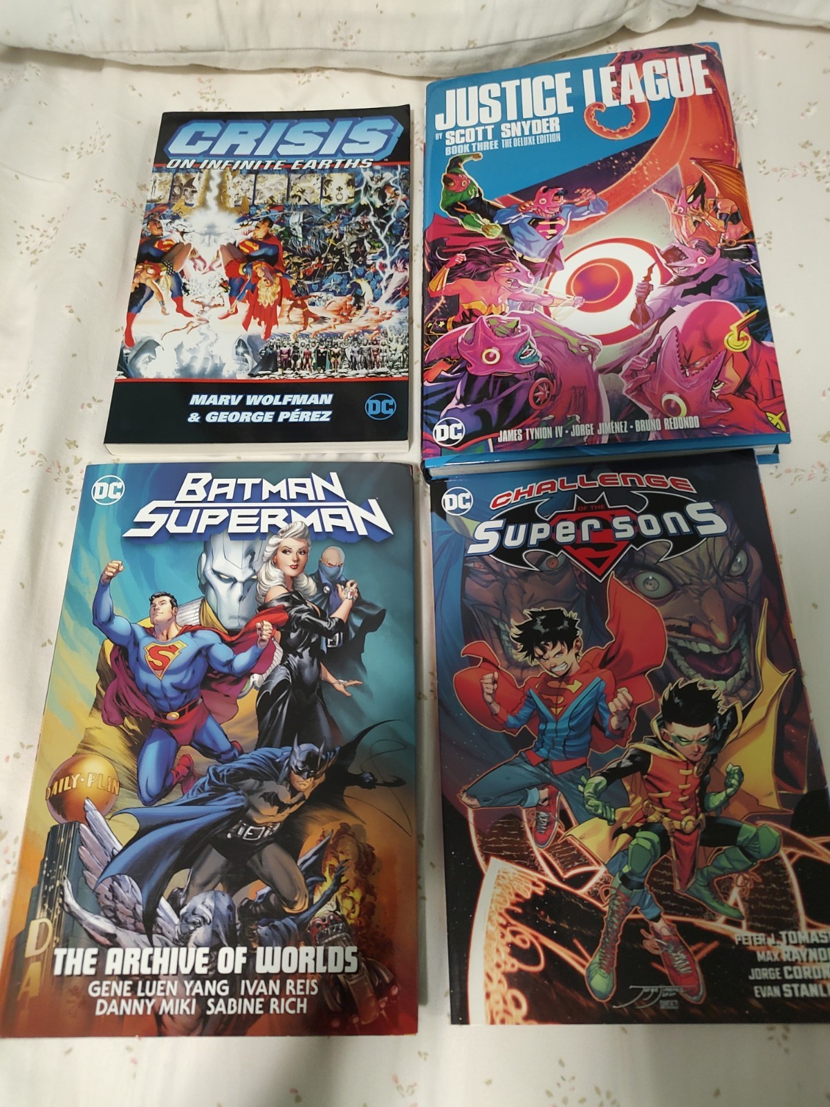 Lot Of 4 DC COMIC Graphic Novels Justice League Crisis Batman Superman Supersons