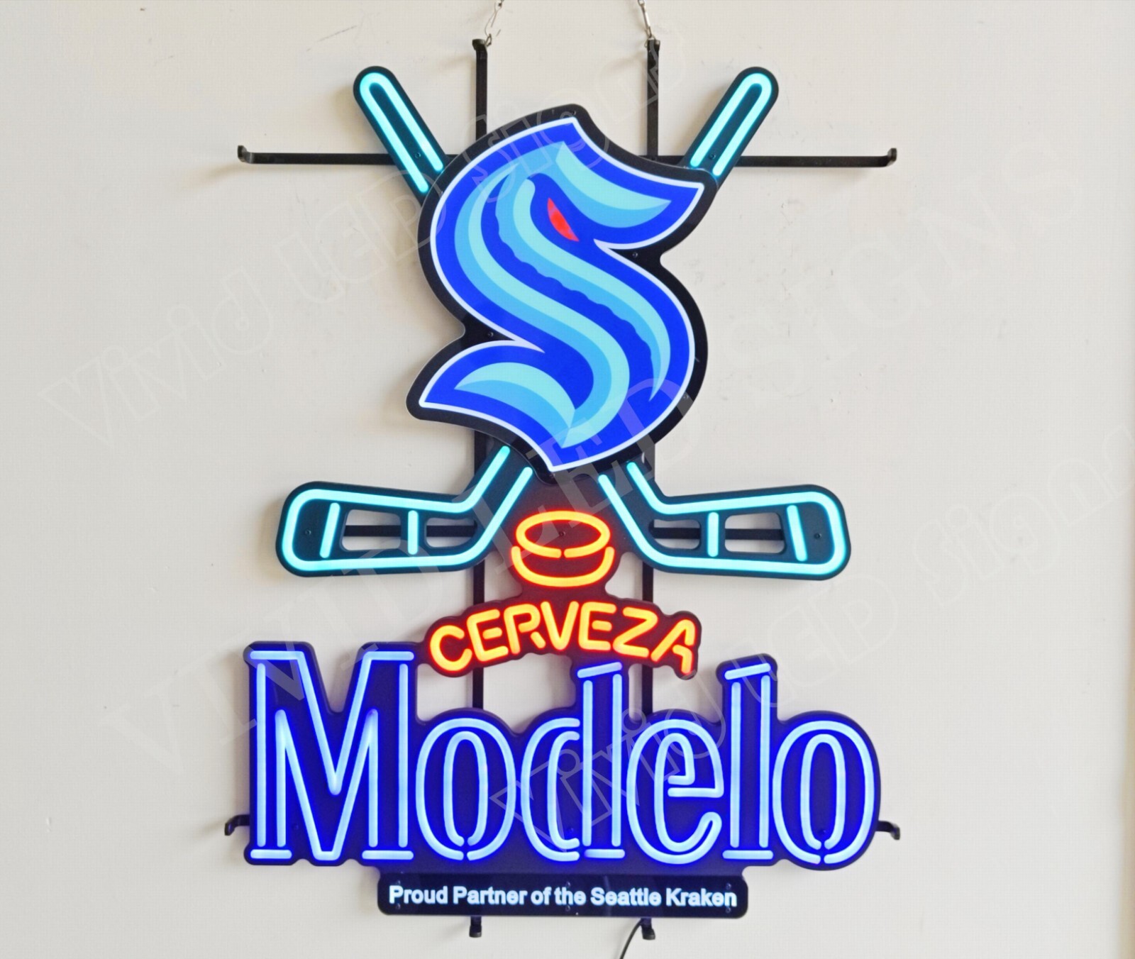 Modelo Cerveza Beer Seattle Kraken 32\