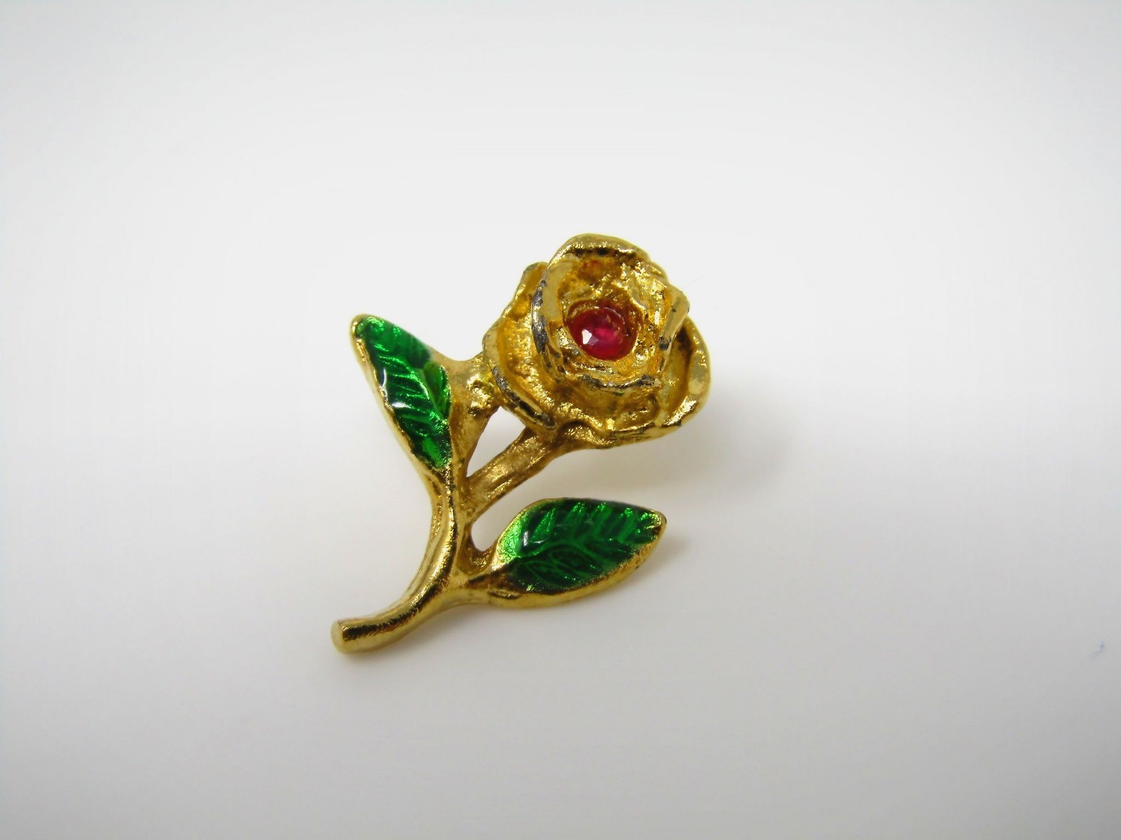 Vintage Rose Brooch Pin Gold Tone Green Enamel Red Rhinestone Center Flower