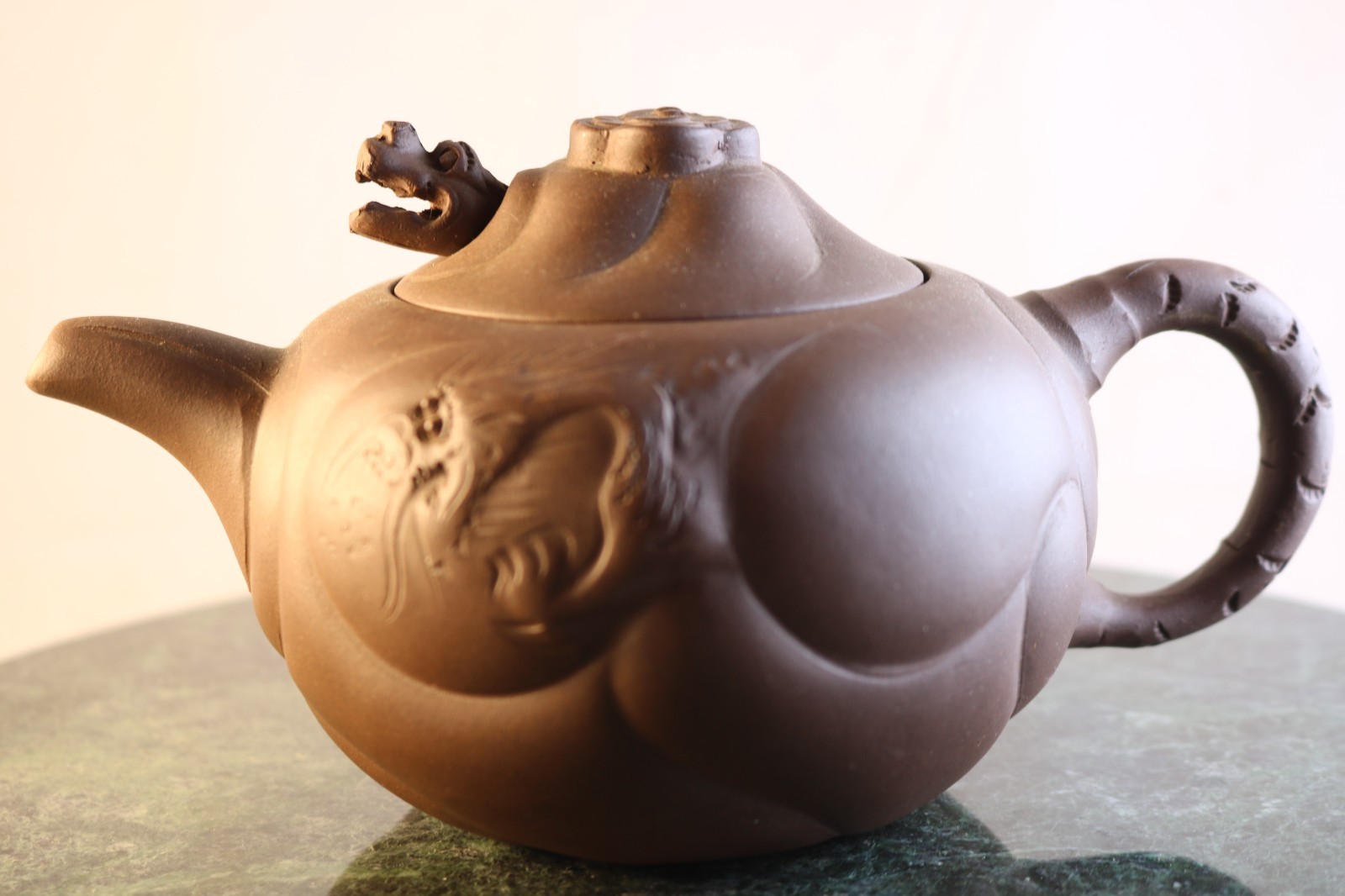 Vintage Chinese Stoneware Teapot Articulated Dragon Head Lid Grip 玉五 Yù Wǔ