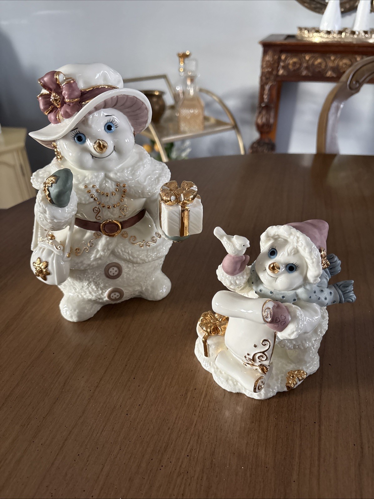Vintage Grandeur Noel Mom And Child Snowmen Porcelain Very Detailed & Gorgeous