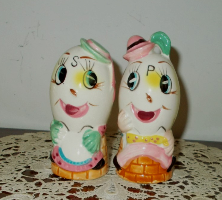 VTG 1950s Humpty Dumpty Enesco Salt & Pepper  SHAKERS Anthropomorphic Kitschy
