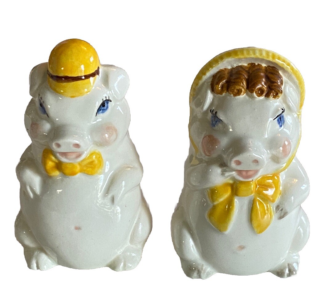 Vintage 50s Ceramic Pig Couple Salt & Pepper Shakers Anthropomorphic Kitschy