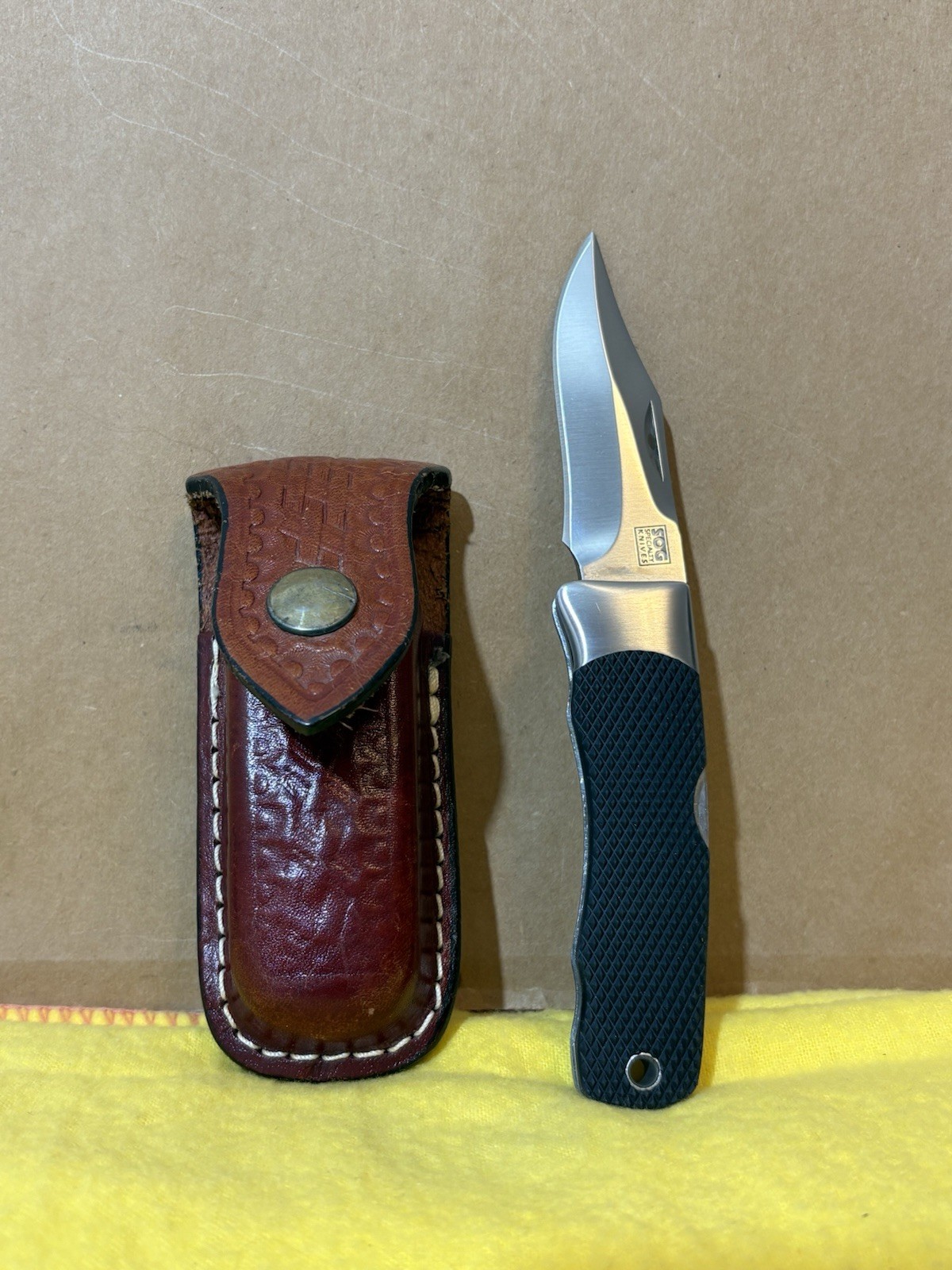 SOG Vintage Seki-Japan Blade S6 Stingray Lockback Knife w/Sheath MINT
