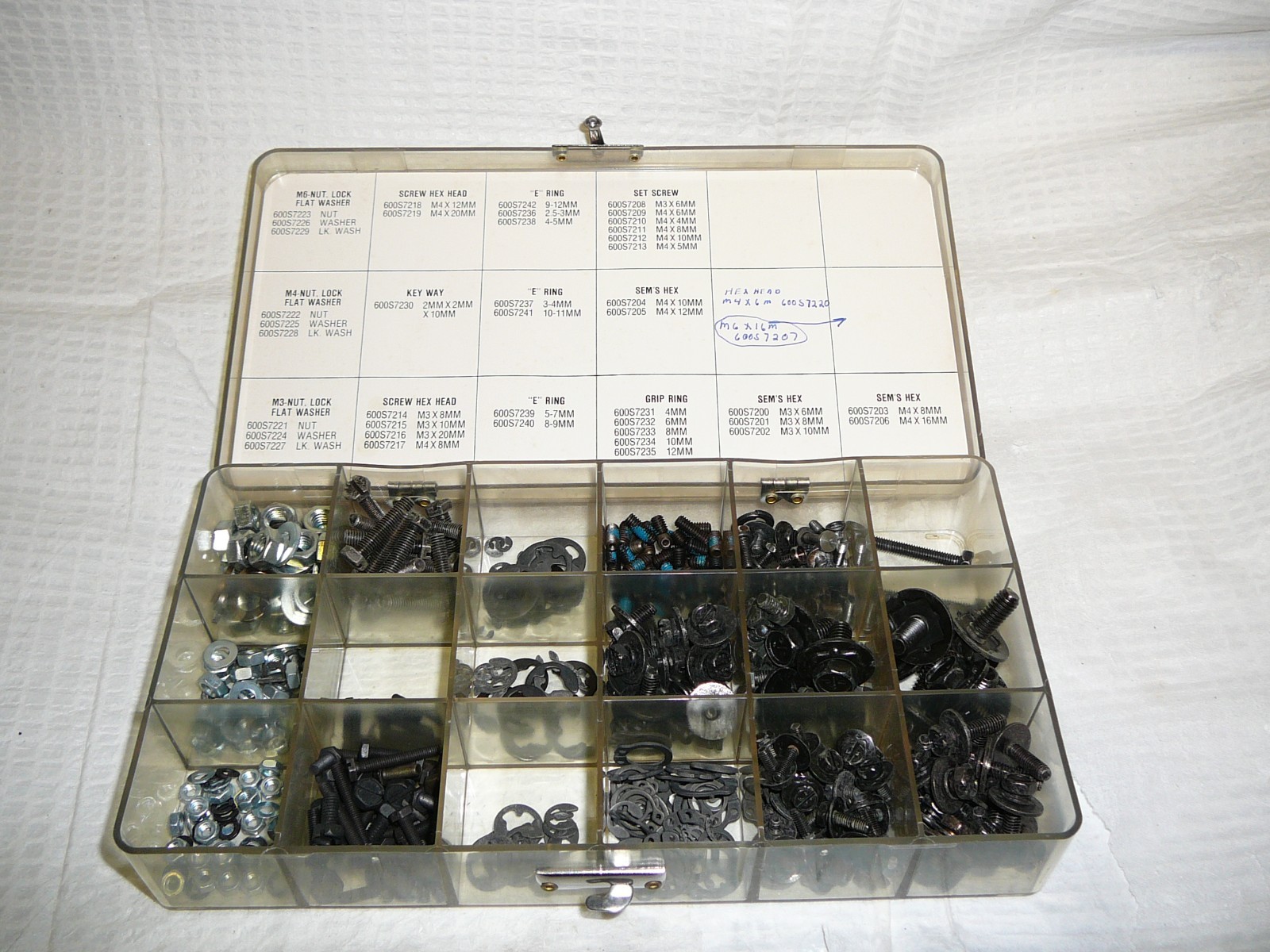 XEROX Metric Hardware Repair Parts Kit 18 Comp Plastic Box INCOMPLETE Vintage