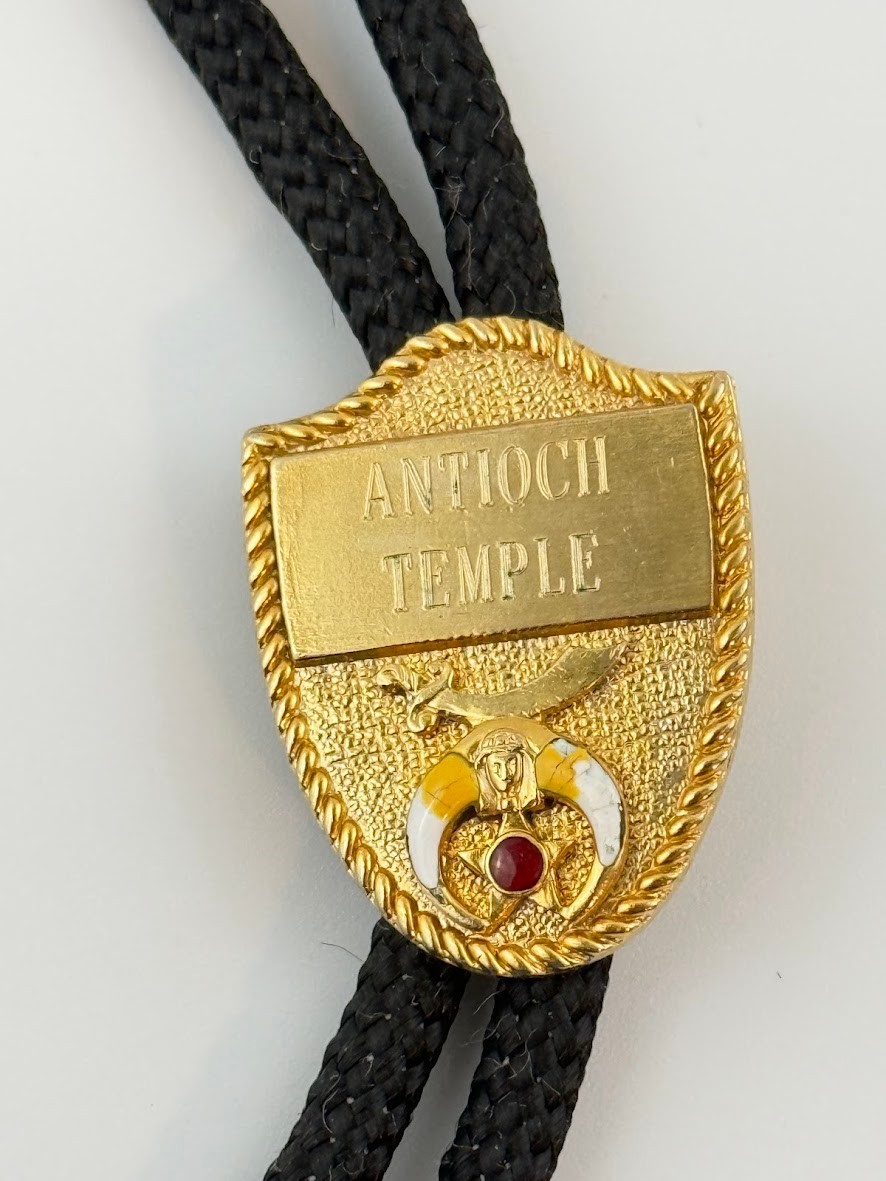 Vintage Antioch Temple Shriners Bolo Tie Masonic Freemason Western Gold Tone Vintage Antioch Temple Shriners Bolo Tie Masonic Freemason Western Gold Tone