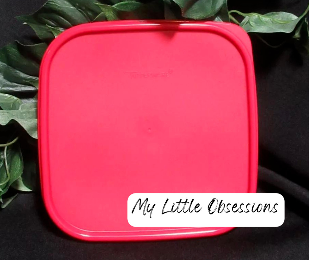 Tupperware ~New~Modular Mate Mates Replacement Seal Lid Square RED~ RARE Tupperware ~New~Modular Mate Mates Replacement Seal Lid Square RED~ RARE