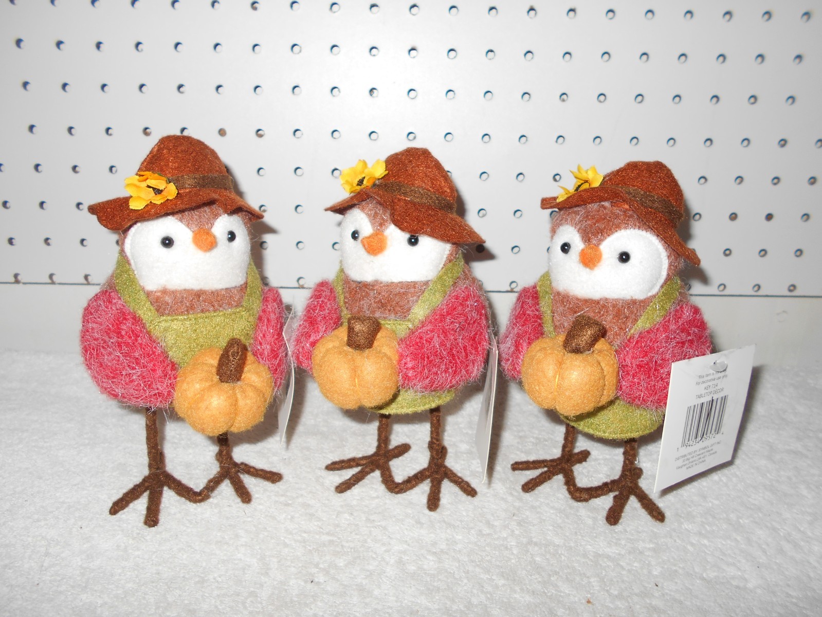 3 NEW W/TAGS 2021 TARGET HARVEST FEATHERLY FRIENDS GRADEY BIRD HOLDING PUMPKIN 3 NEW W/TAGS 2021 TARGET HARVEST FEATHERLY FRIENDS GRADEY BIRD HOLDING PUMPKIN