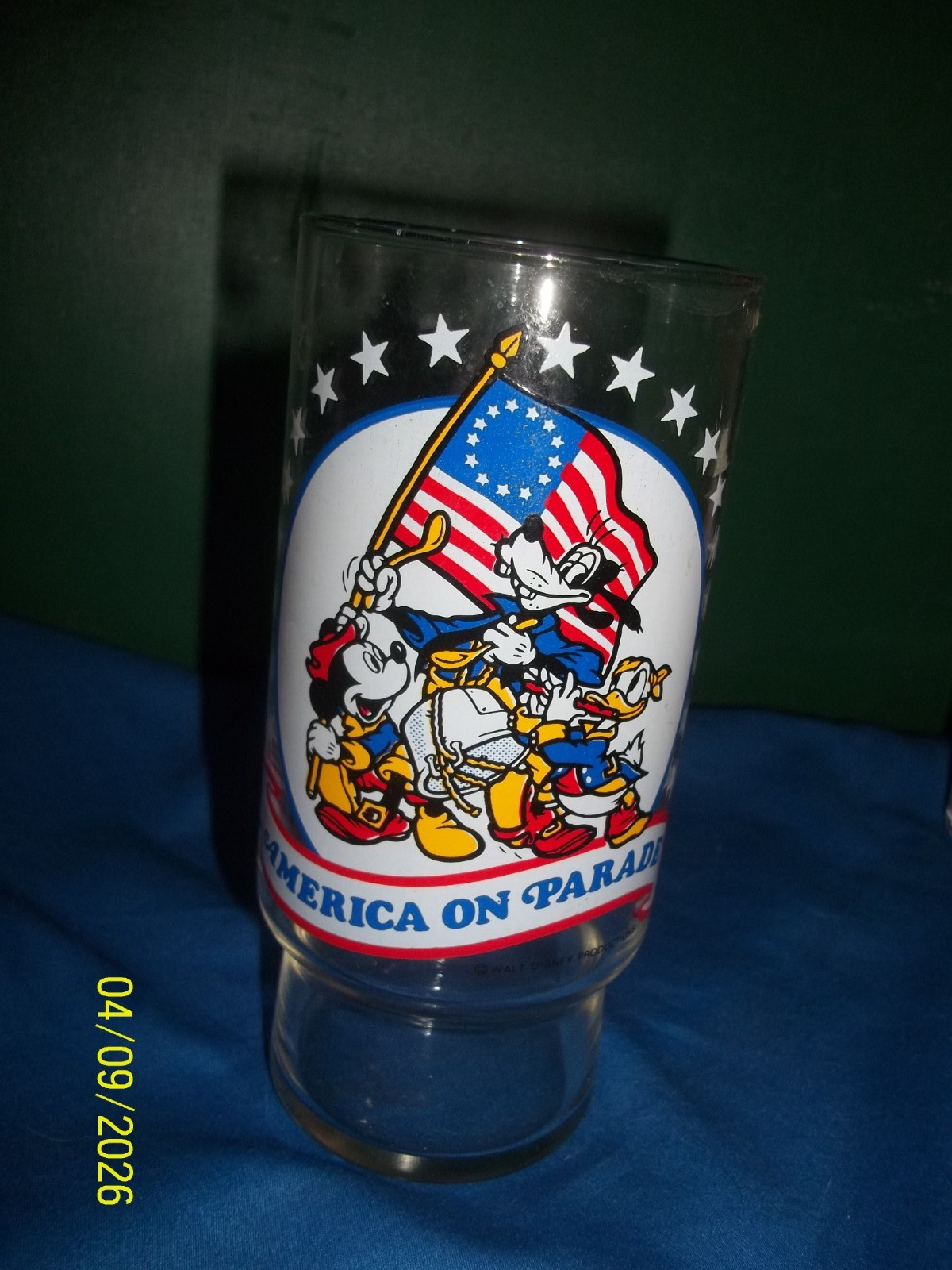 Vntg 1976 Walt Disney Coca Cola Bicentennial Limited Edition Glass 6 1/8\ Vntg 1976 Walt Disney Coca Cola Bicentennial Limited Edition Glass 6 1/8\