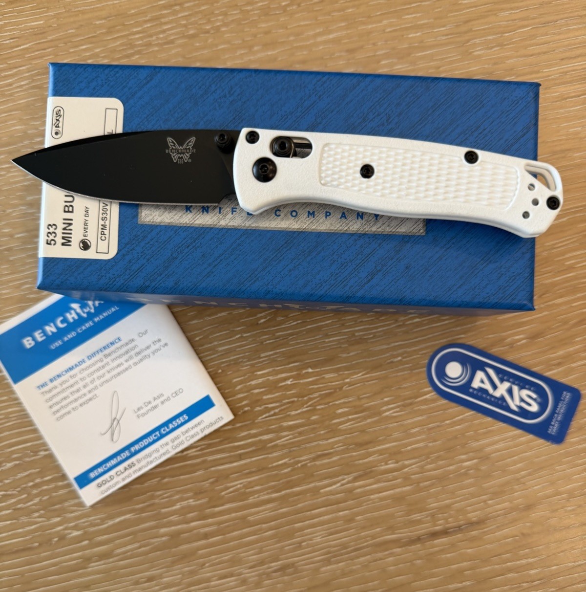 Benchmade 533 Mini Bugout Folding Knife White Grivory Handle S30V Blade