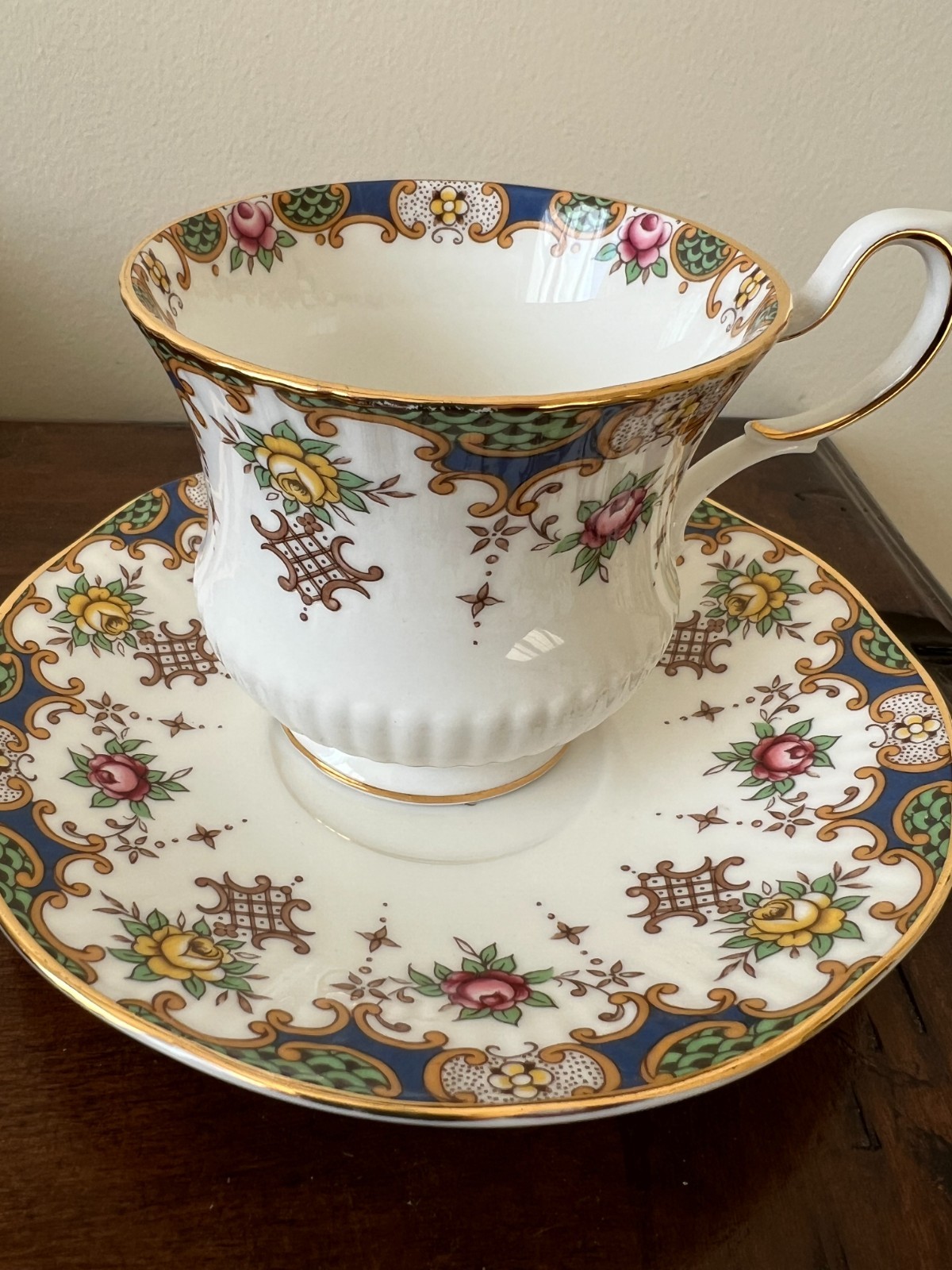 Vintage Queen's Rosina Kenilworth England Floral Fine Bone China Cup & Saucer