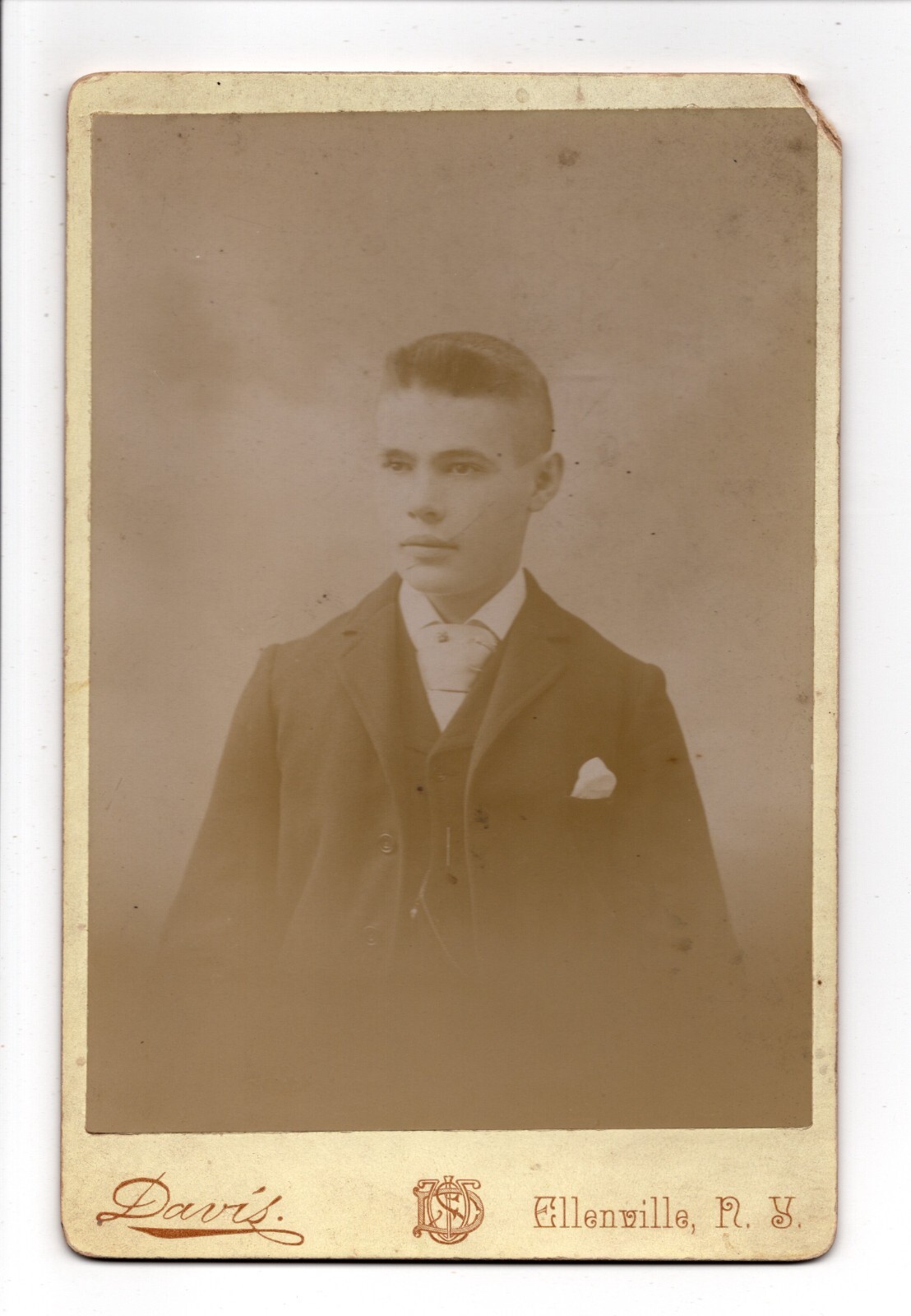 Antique Cabinet Card 1890s W S Davis Young Man Suit Pocket Square Ellenville NY Antique Cabinet Card 1890s W S Davis Young Man Suit Pocket Square Ellenville NY