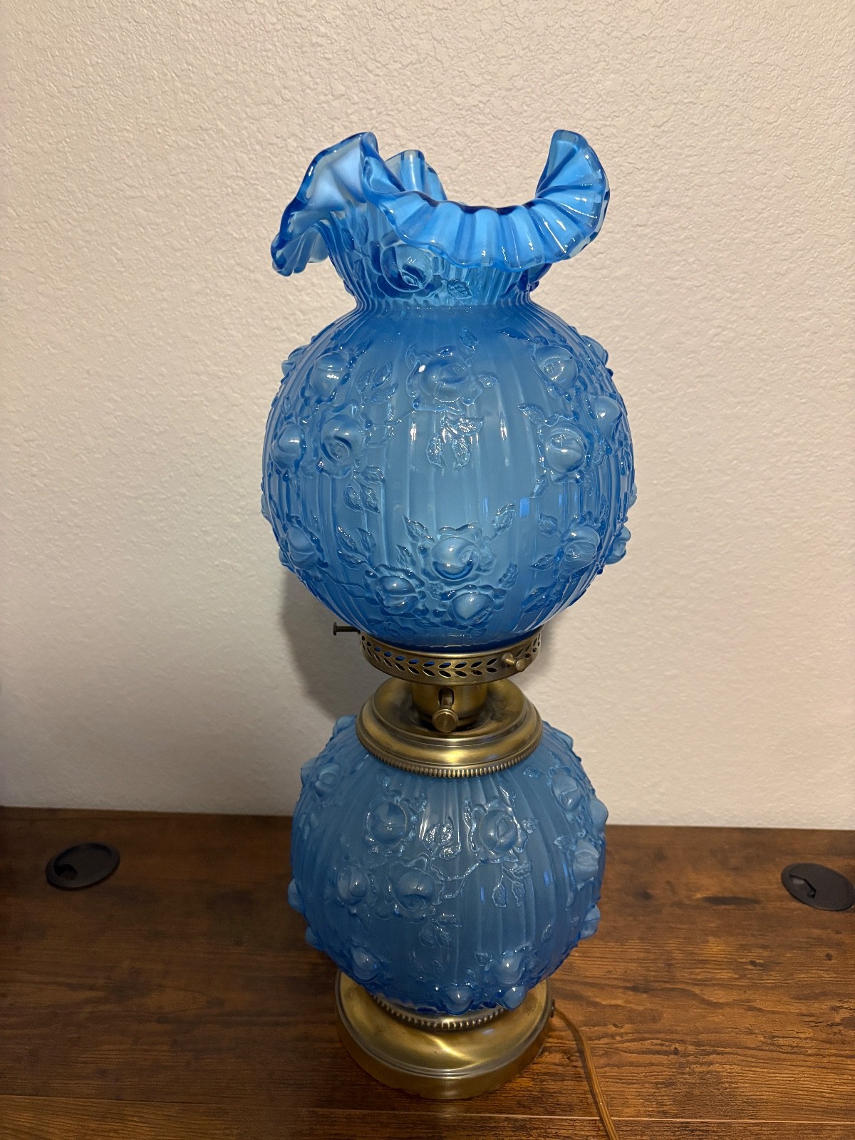 VTG Fenton Blue Opalescent 22\