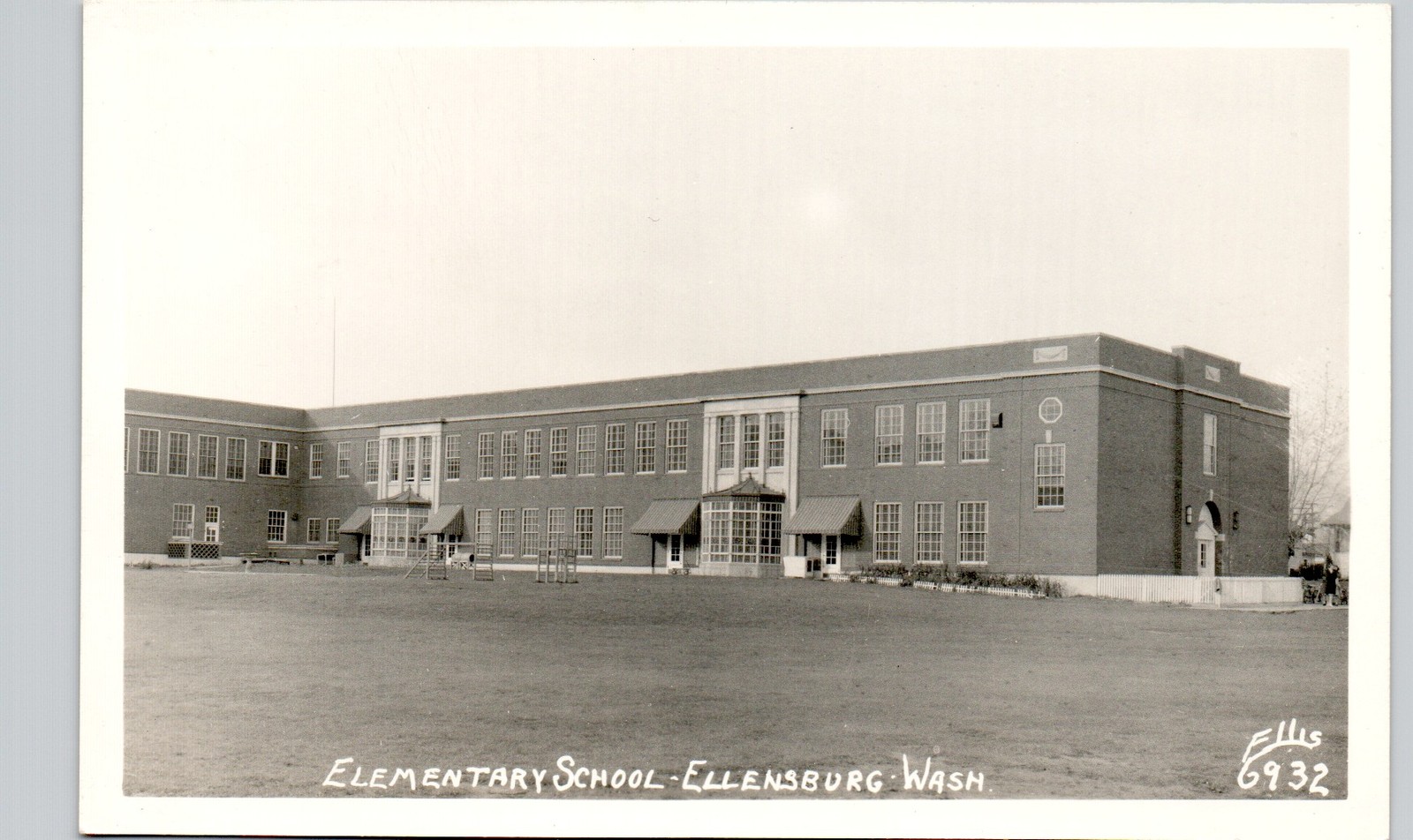 ELEMENTARY SCHOOL ellensburg wa c1940 postcard washington real photo rppc ellis