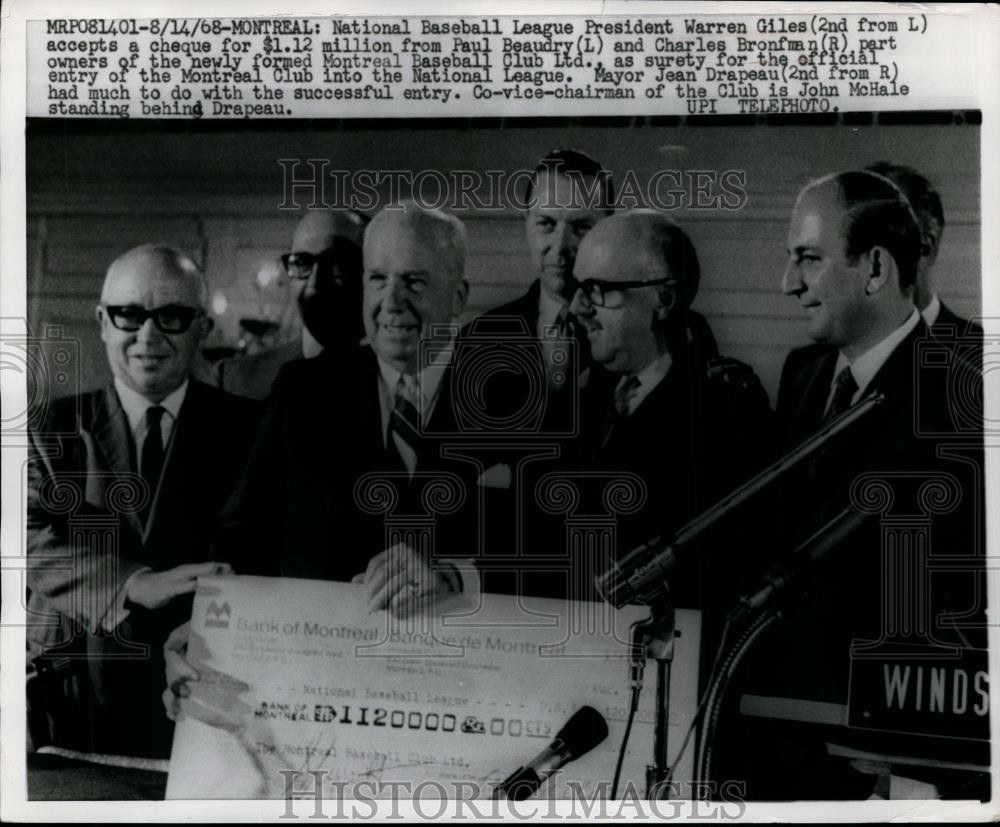 1968 Press Photo National League president Warren Giles, Paul Beaudry 1968 Press Photo National League president Warren Giles, Paul Beaudry