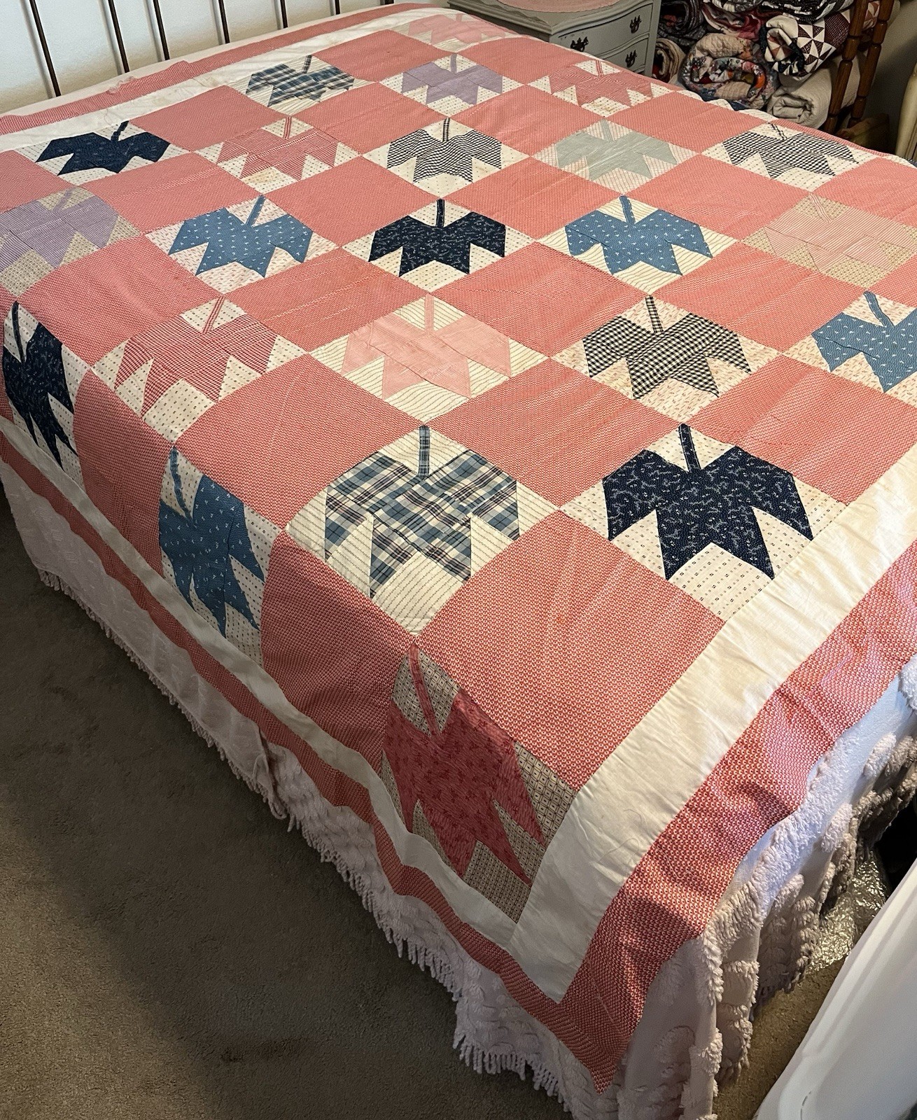 Beautiful Vintage 1930s-40s Quilt Top Cotton Fabrics, Leaf