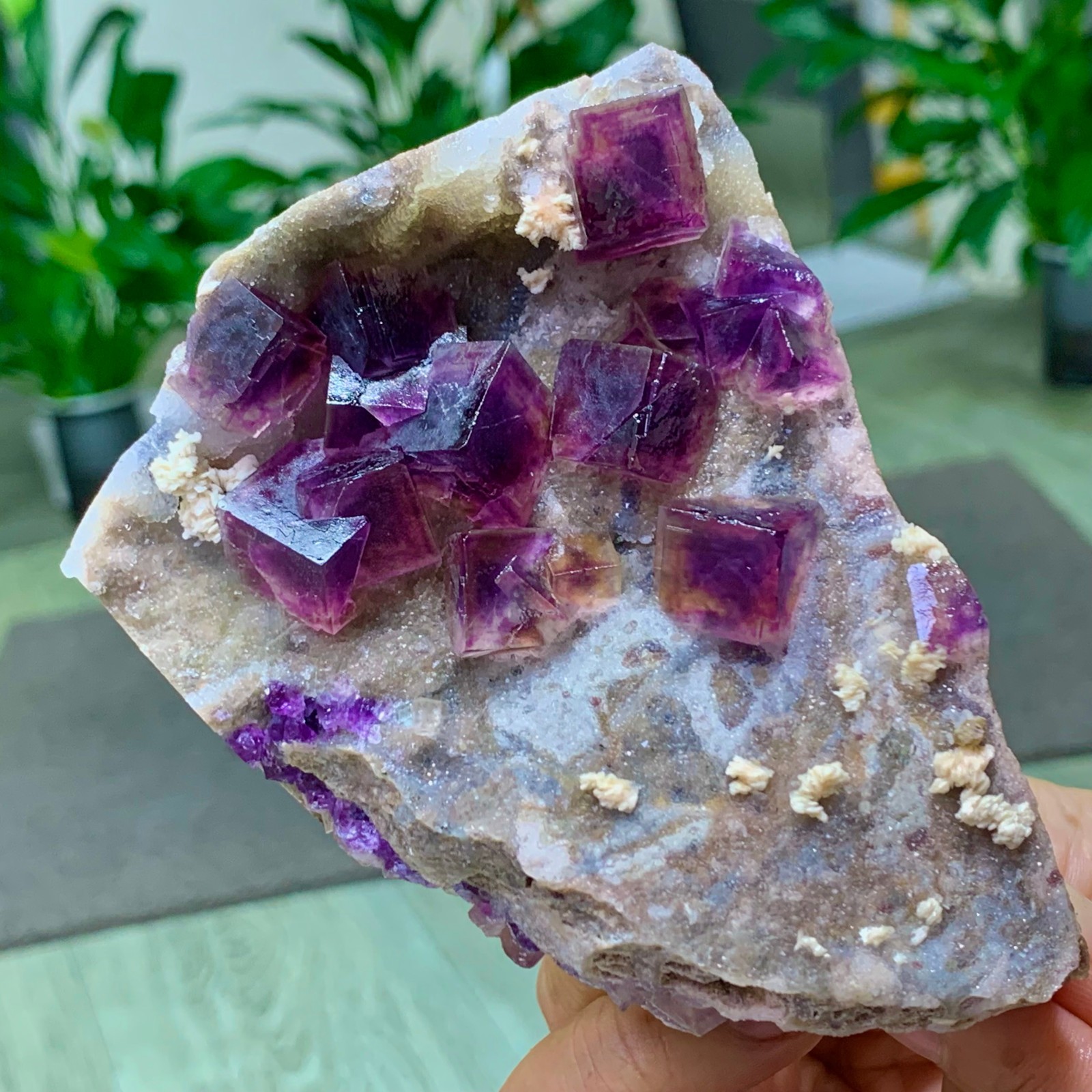 546G Natural Crystal Rare Transparent Purple Cube Fluorite Specimen/China