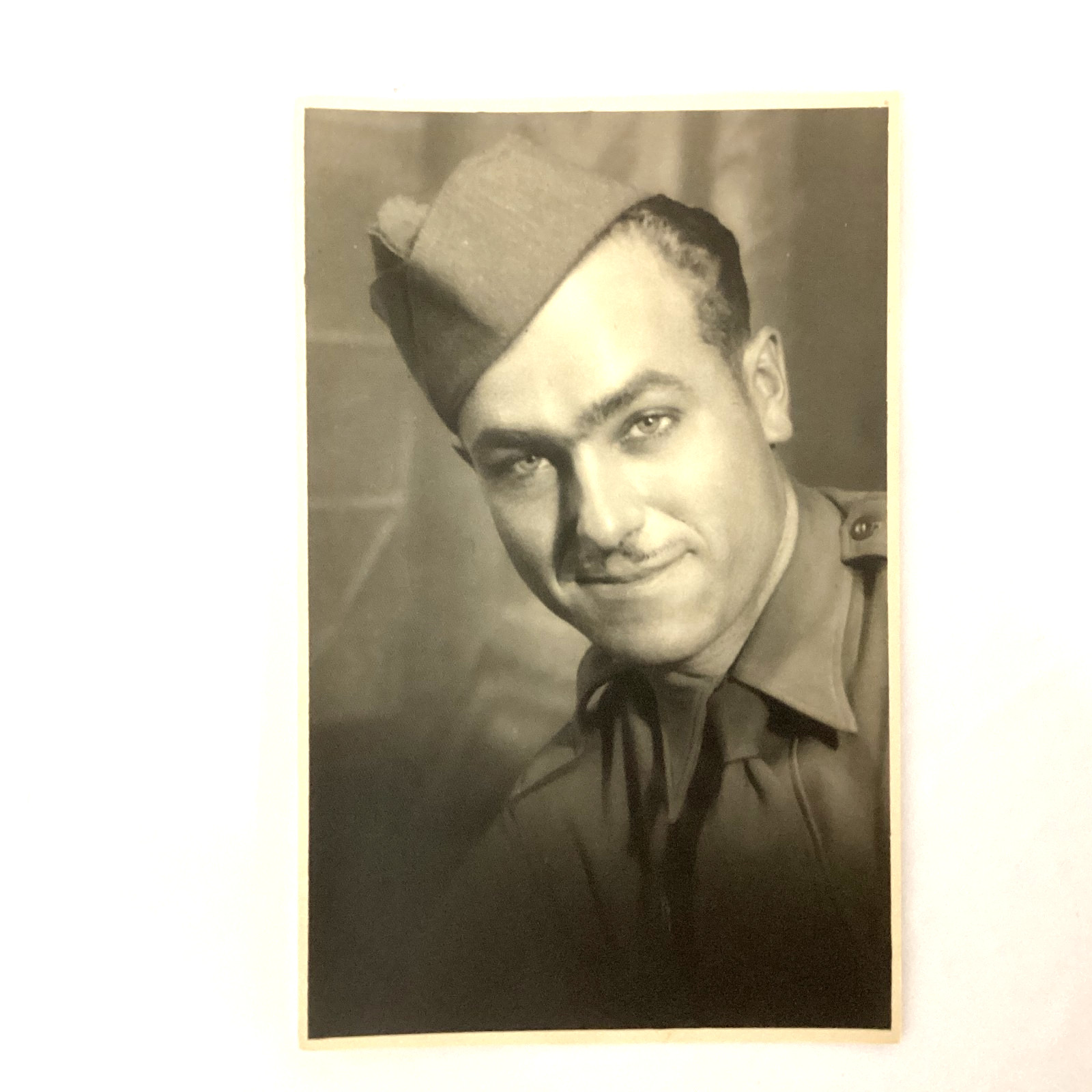 ANTIQUE RPPC DIVIDED UNPOSTED UNMARKED MILITARY MAN PHOTO