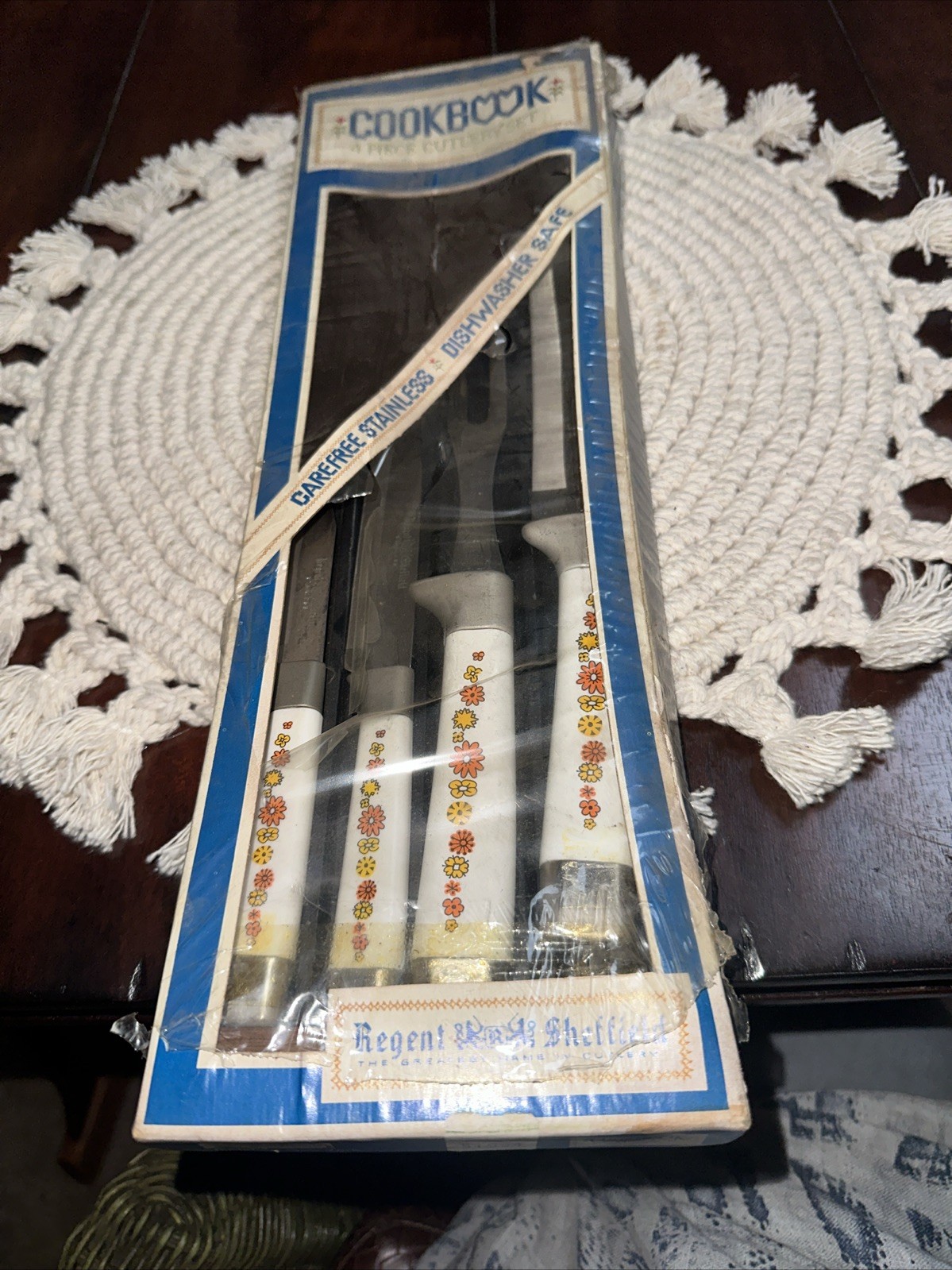 NOS Cookbook Regent Sheffield 4 Pc Cutlery Set Retro MCM Floral Pattern G6 NOS Cookbook Regent Sheffield 4 Pc Cutlery Set Retro MCM Floral Pattern G6