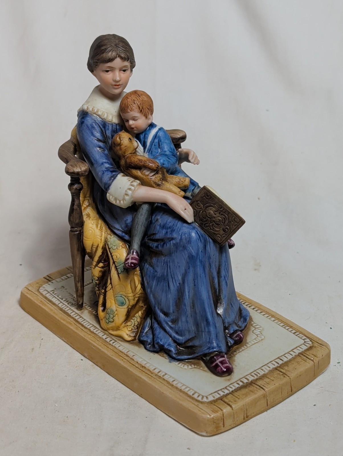 NORMAN ROCKWELL “BEDTIME” Figurine 1979 Mother And Child NORMAN ROCKWELL “BEDTIME” Figurine 1979 Mother And Child