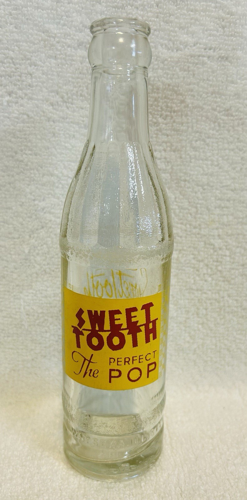 Vintage 1950’s Sweet Tooth 8oz Soda Pop Bottle From Watseka Illinois RARE