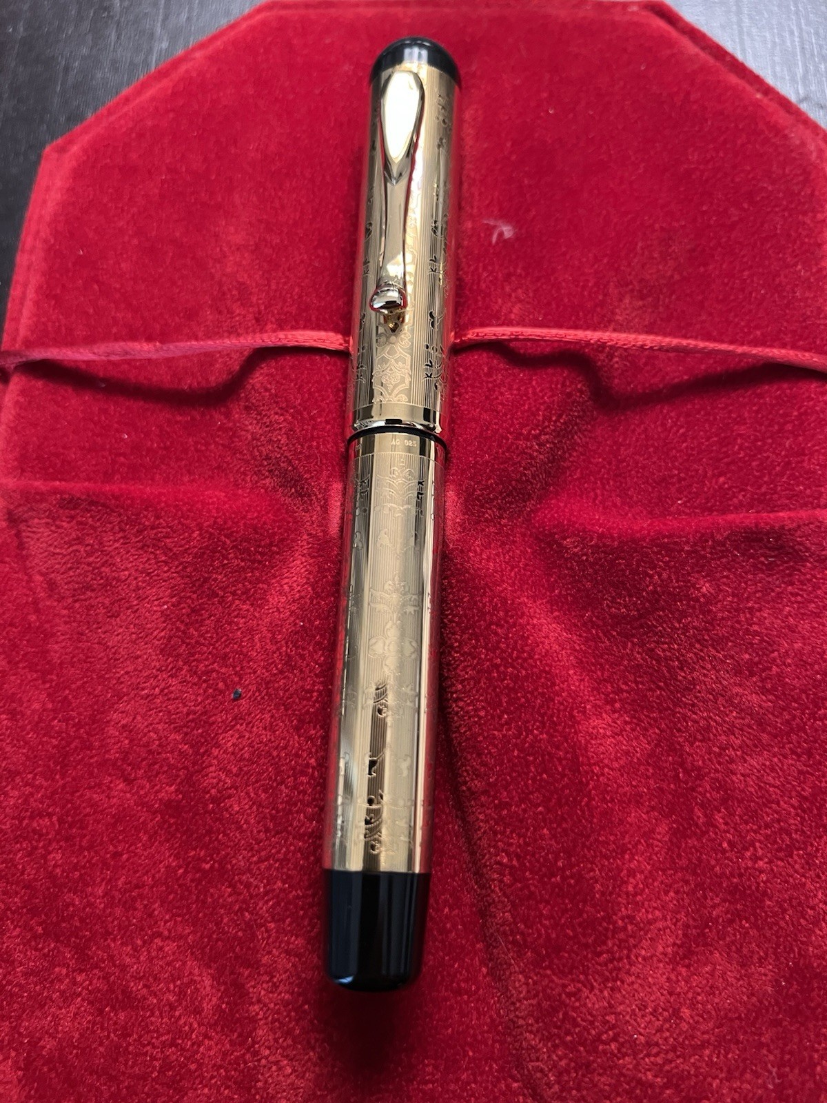 The Vatican Collection Pen Le Grottessch AG925 Rose Gold
