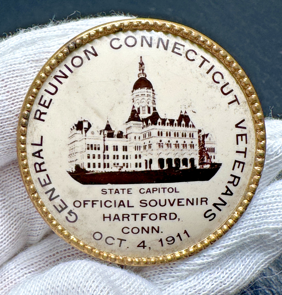 1911 GENERAL REUNION CONNECTICUT VETERANS OFFICIAL SOUVENIR PIN G136