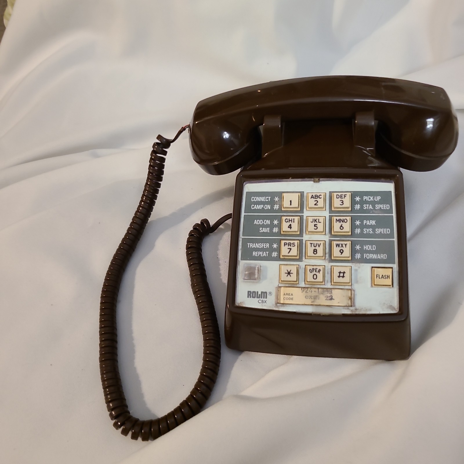 VTG ROLM CBX 2500 Desk Telephone Push Button Office Phone ITT PBX Landline untes