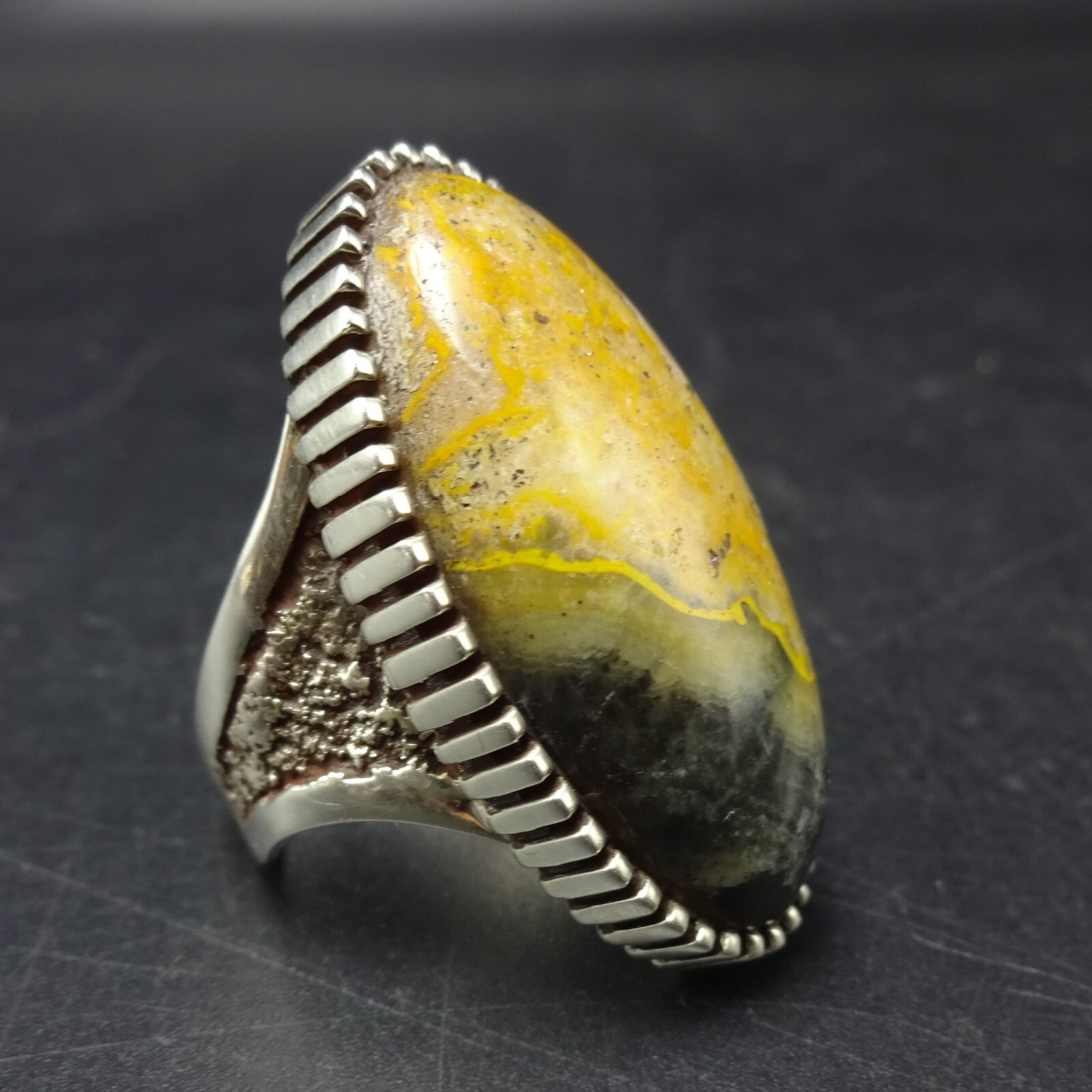 Indomitable TONEY MITCHELL Navajo BUMBLEBEE JASPER Sterling Silver RING size 9