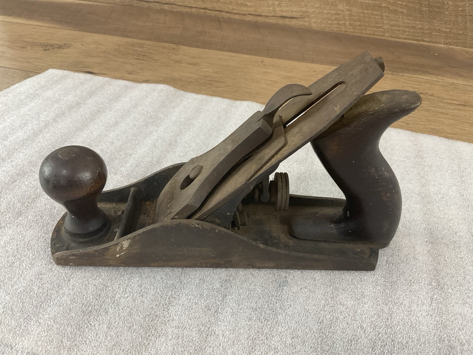 Vintage STANLEY Bailey No. 4 Smooth Bottom Hand Plane Wood Handle Vintage STANLEY Bailey No. 4 Smooth Bottom Hand Plane Wood Handle