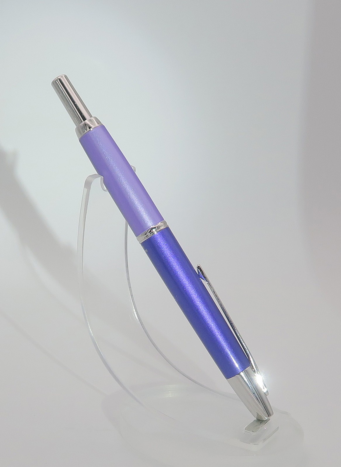 Pilot Vanishing Point/Capless Decimo Hydrangea/Two-Tone Purple Limited Edition Pilot Vanishing Point/Capless Decimo Hydrangea/Two-Tone Purple Limited Edition