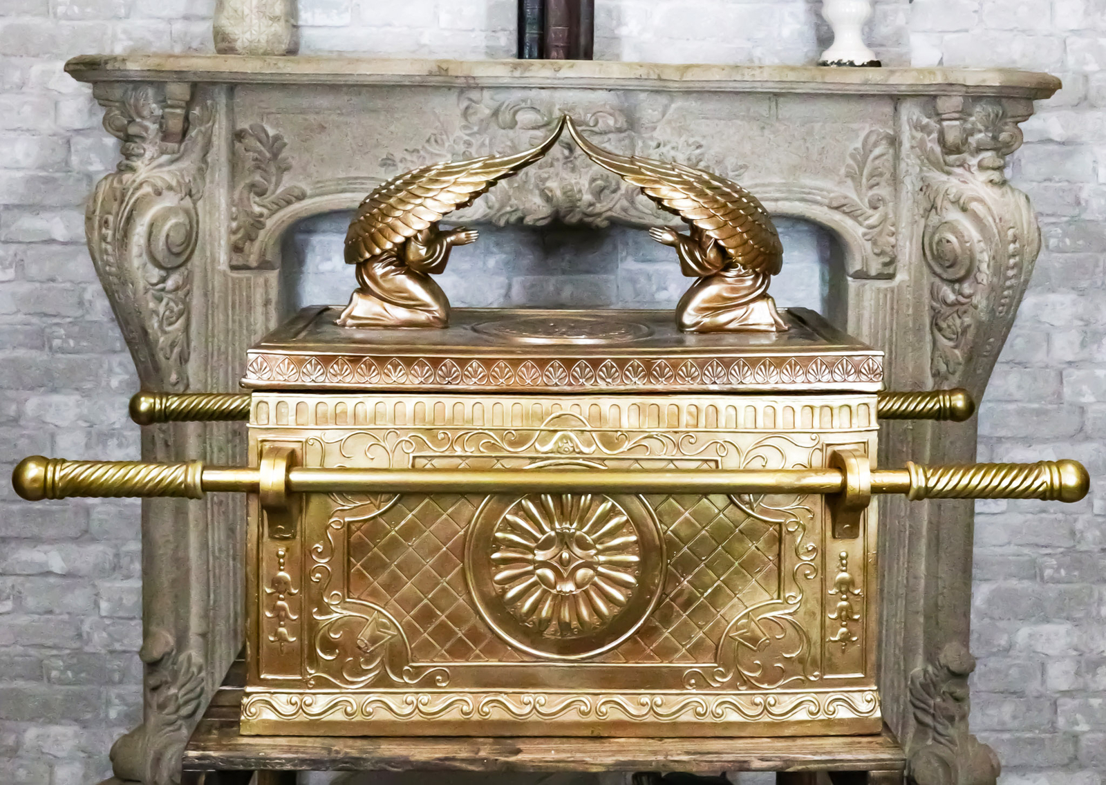 Oversized 1:2 Matte Gold Judaic Ark Of Covenant Model W/ Contents Sculpture Box