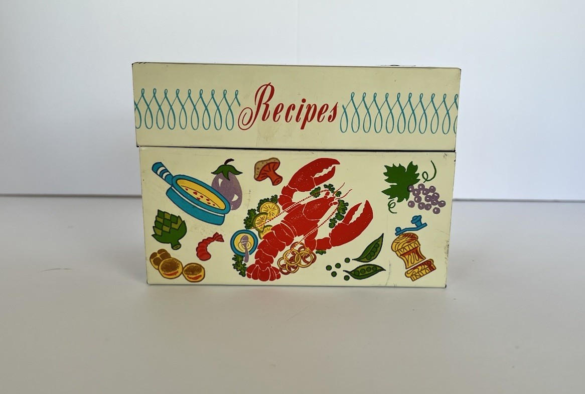 Vintage 1960’s Ohio Art Company tin recipe box