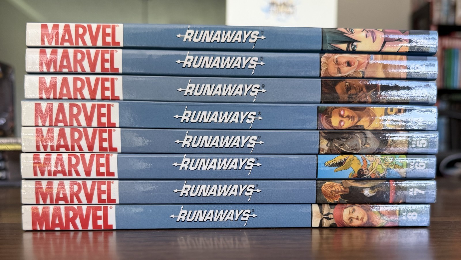 Marvel RUNAWAYS Series Digest Volumes 1 - 8 Brian K Vaughan Graphic Novels TPB Marvel RUNAWAYS Series Digest Volumes 1 - 8 Brian K Vaughan Graphic Novels TPB