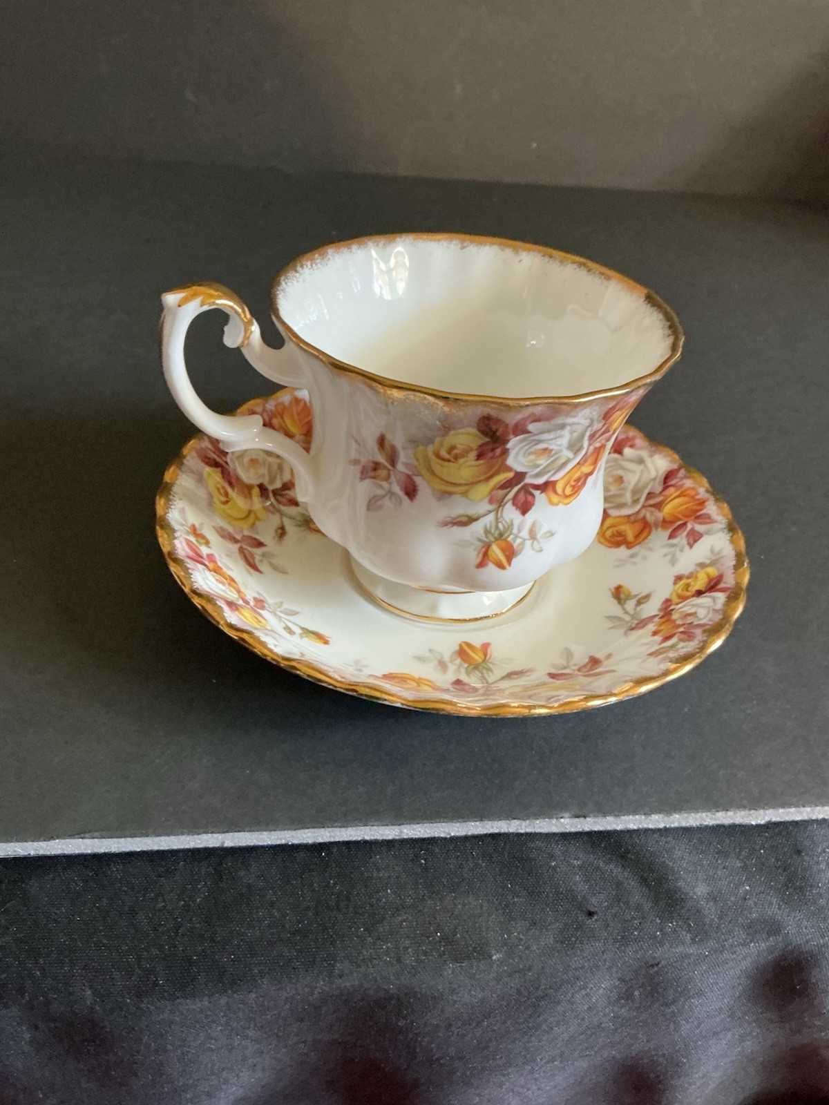 Royal Albert “ LENORA “ Teacup / Vintage Made Between 1962 - 70’s/ Mint Royal Albert “ LENORA “ Teacup / Vintage Made Between 1962 - 70’s/ Mint