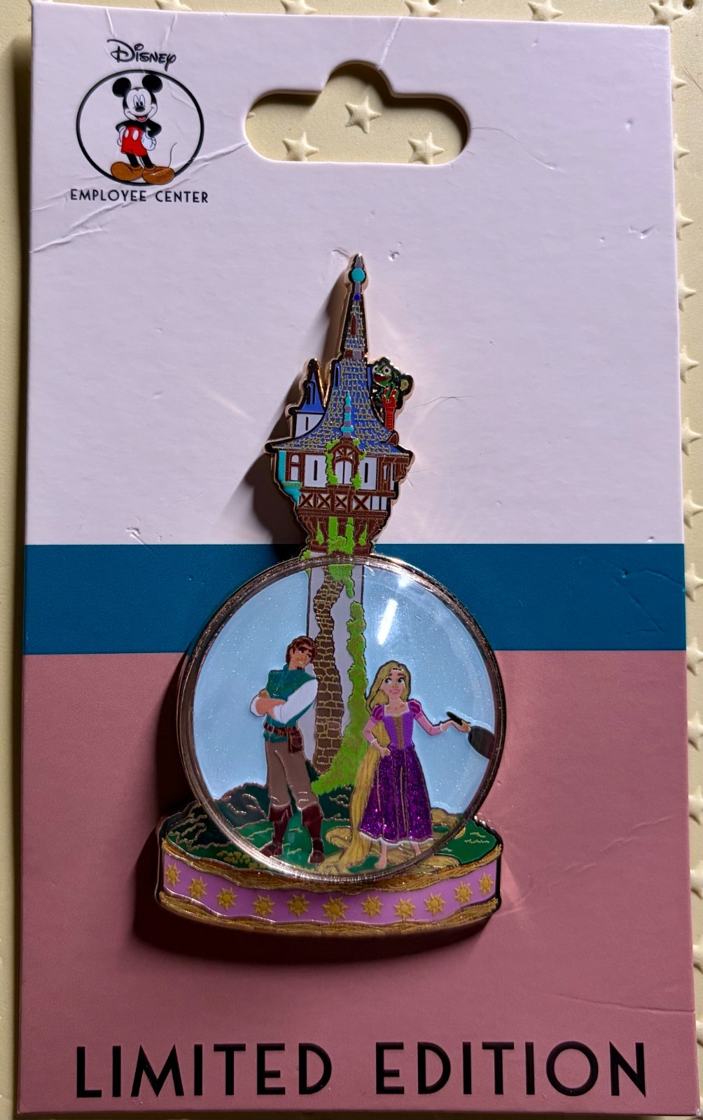 Disney DEC Tangled Snow Globe Pin Series LE 250 with Rapunzel Flynn Pascal Tower