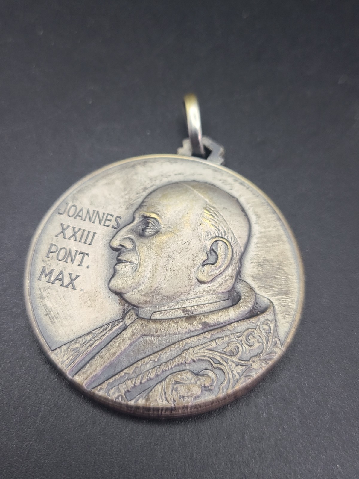 1962 Pope John XXIII Queen of All Saints Basilica Chicago Medal Catholic