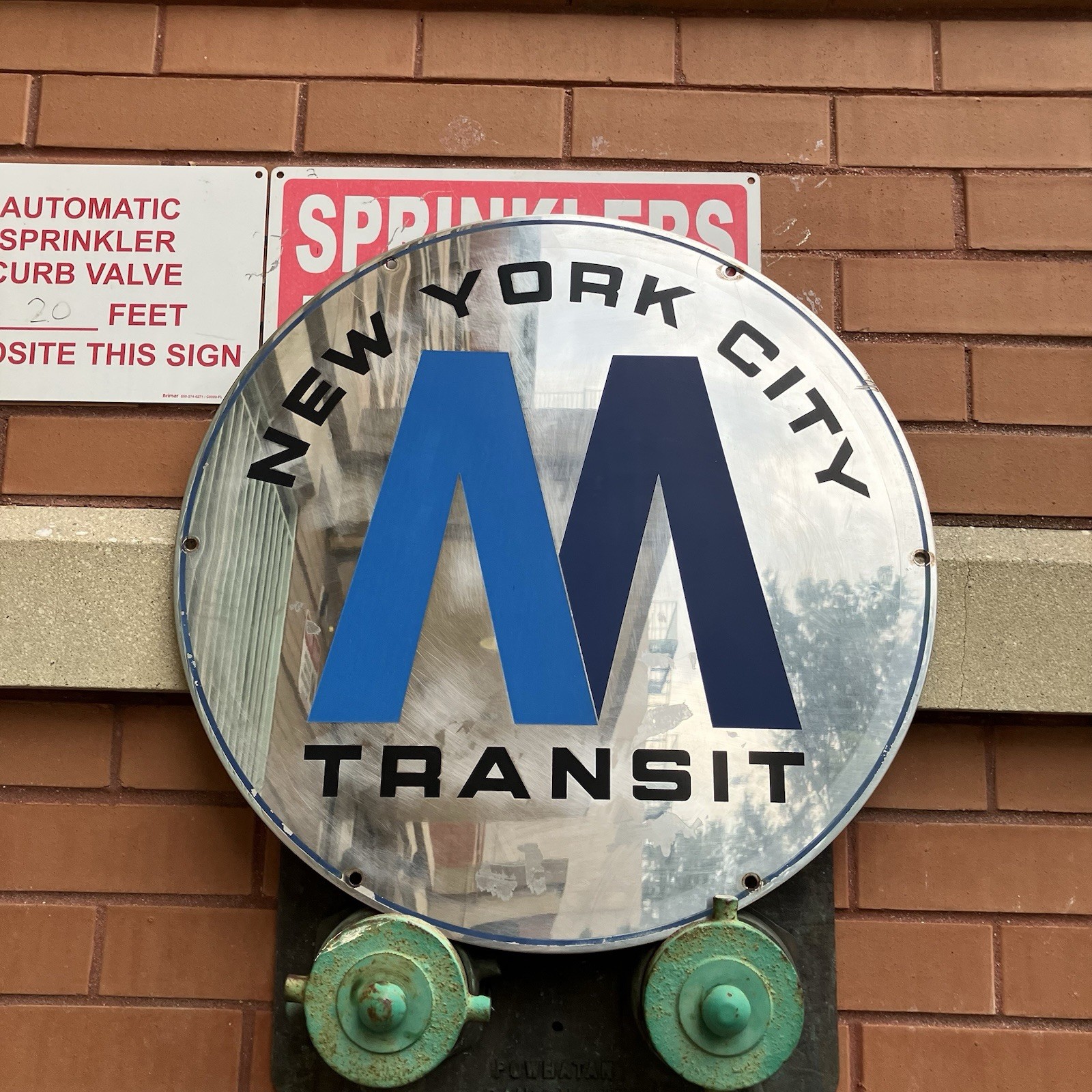 VINTAGE MTA NYC TRANSIT CAR R46 TWO-TONE M ROUNDEL EMBLEM LOGO -- SEE PHOTOS