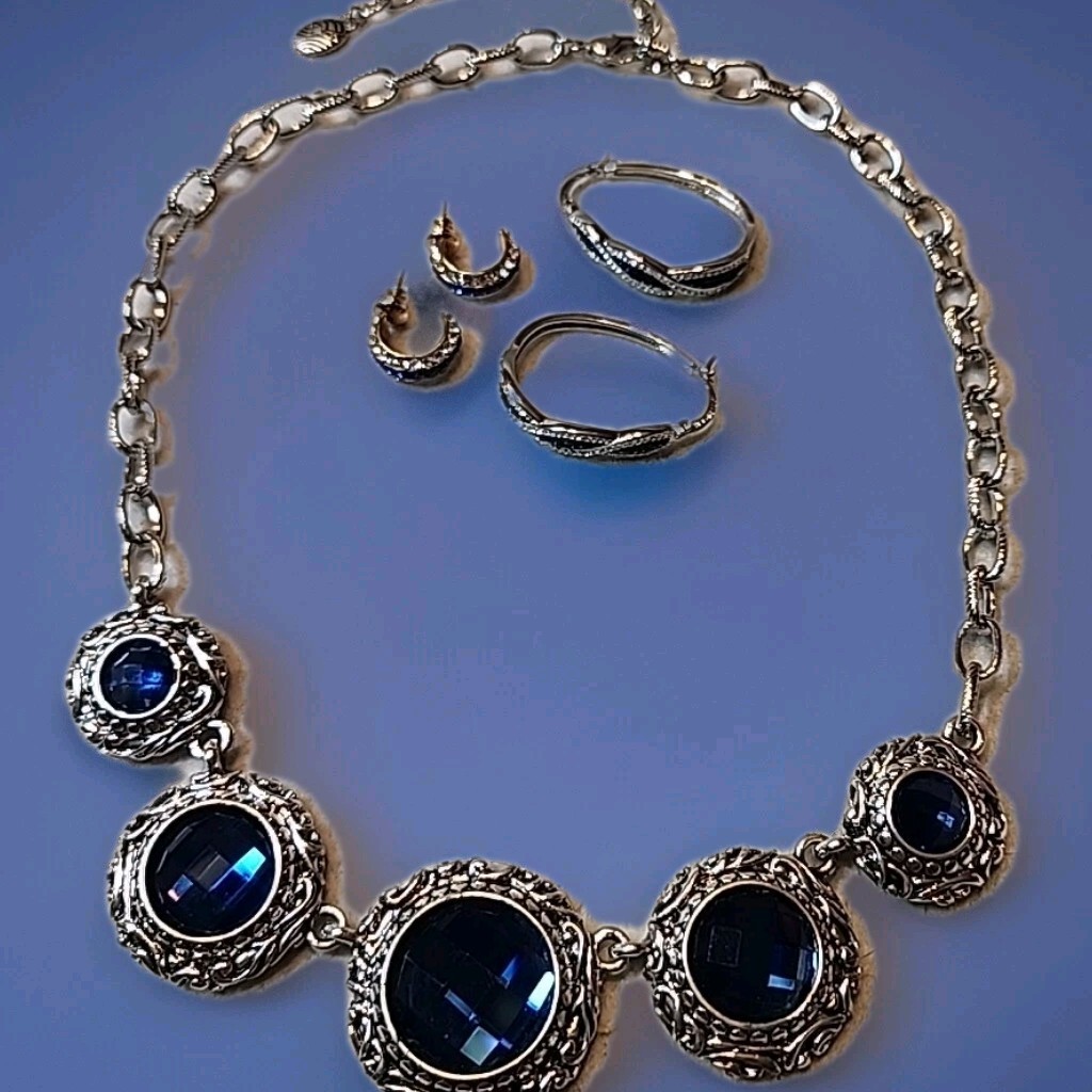 Blue Rhinestone Gemstone Silver Tone Necklace W 2 Pairs Of Earrings