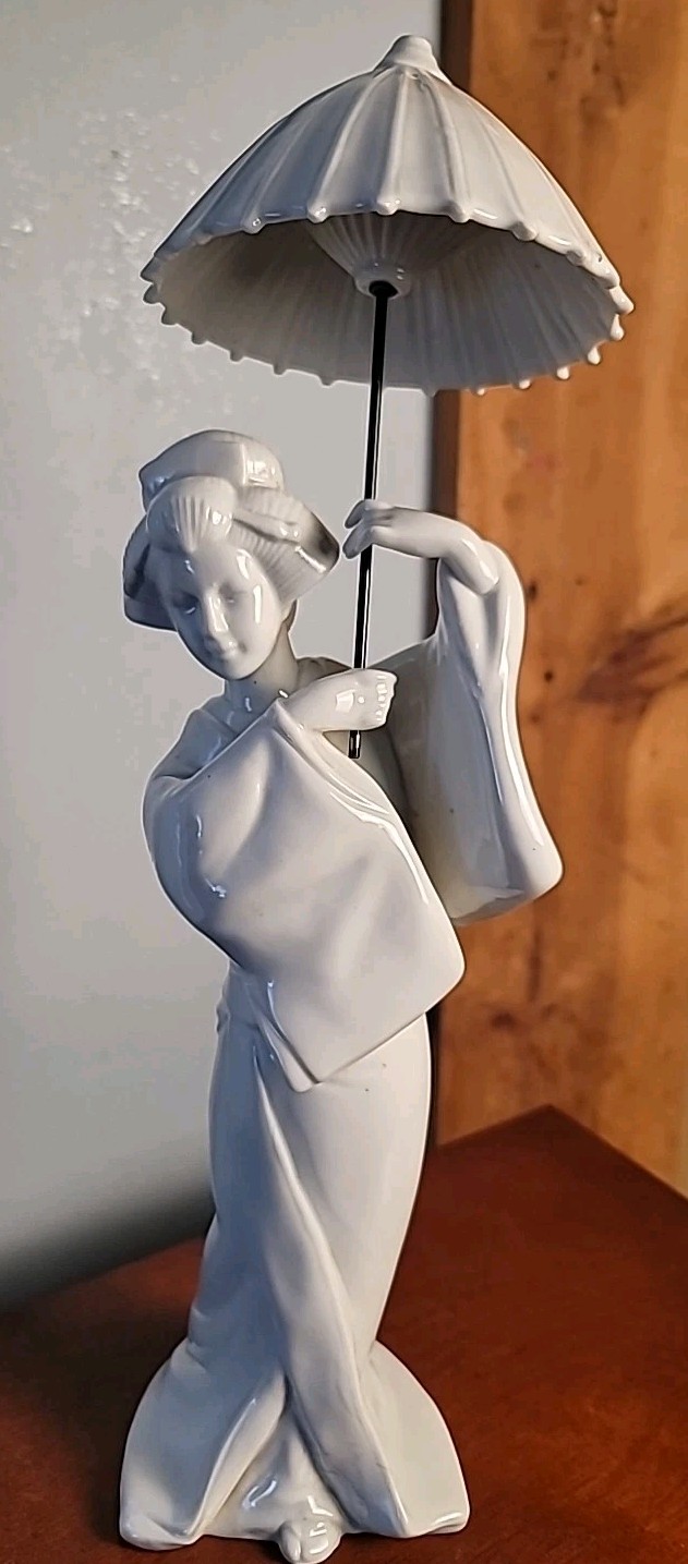 Vintage KPM Figurine Orientale Oriental Lady W/ Umbrella - 10.5\