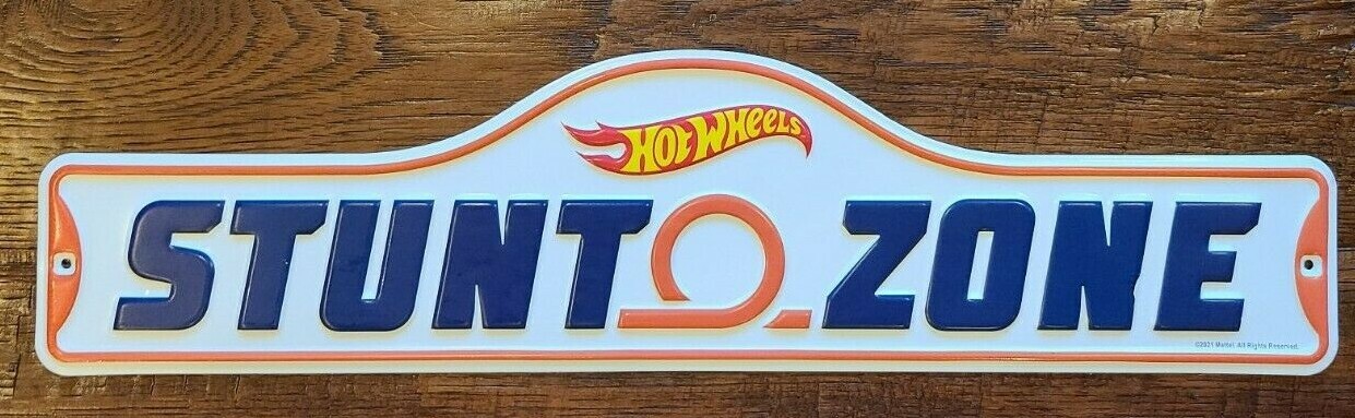 NEW Vintage Style Large Hot Wheels Logo Stunt Zone Loop Metal Street Sign Style