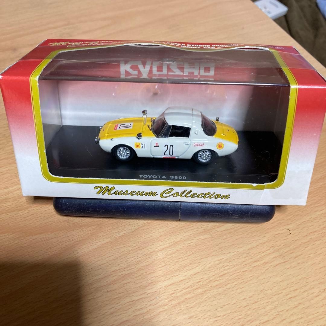 KYOSHO Toyota Sports 800 1967 1/43 Diecast Model White Yellow Race Car KYOSHO Toyota Sports 800 1967 1/43 Diecast Model White Yellow Race Car