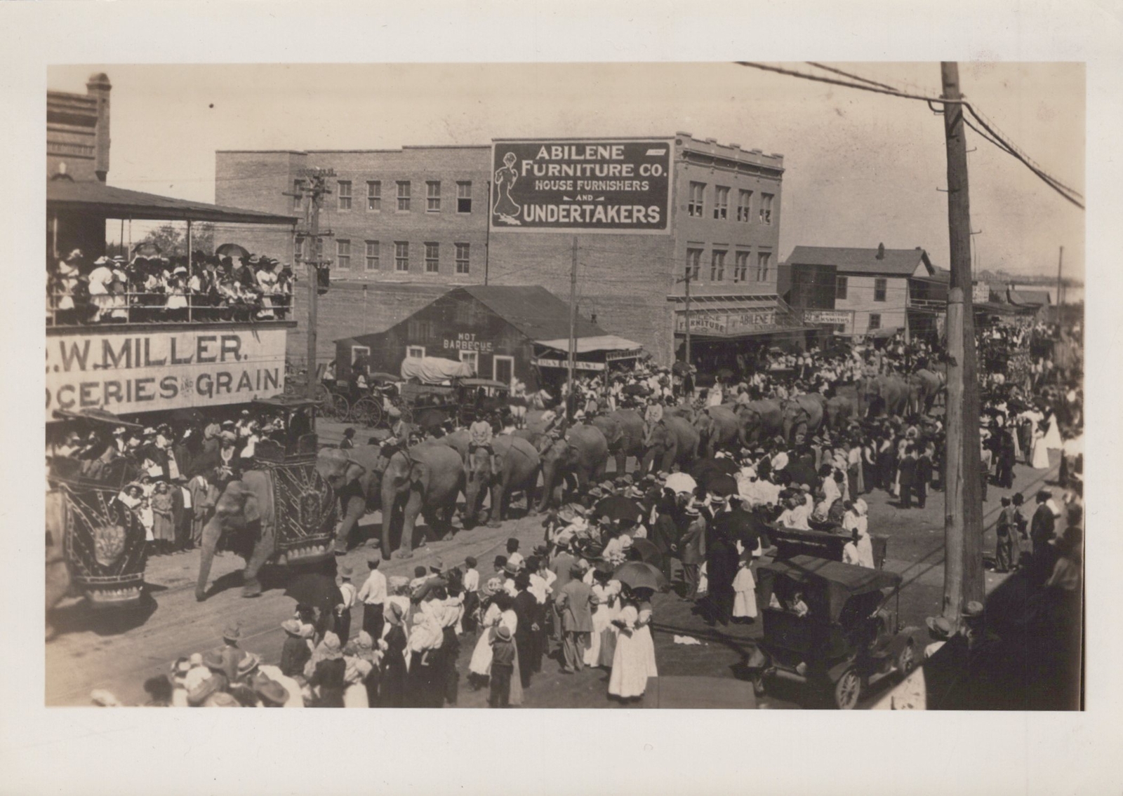 Barnum & Bailey RBBB Elephant Parade Abilene Texas 1913 - Original Photo