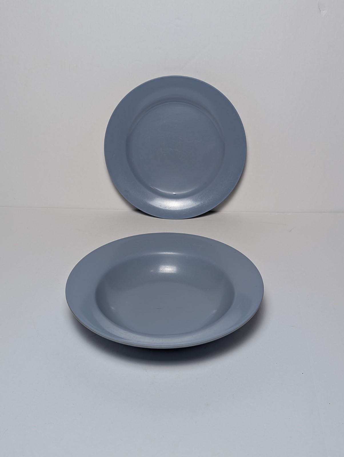 Vintage Elan Plastics Manufacturing Co. Light Blue Melamine 8\
