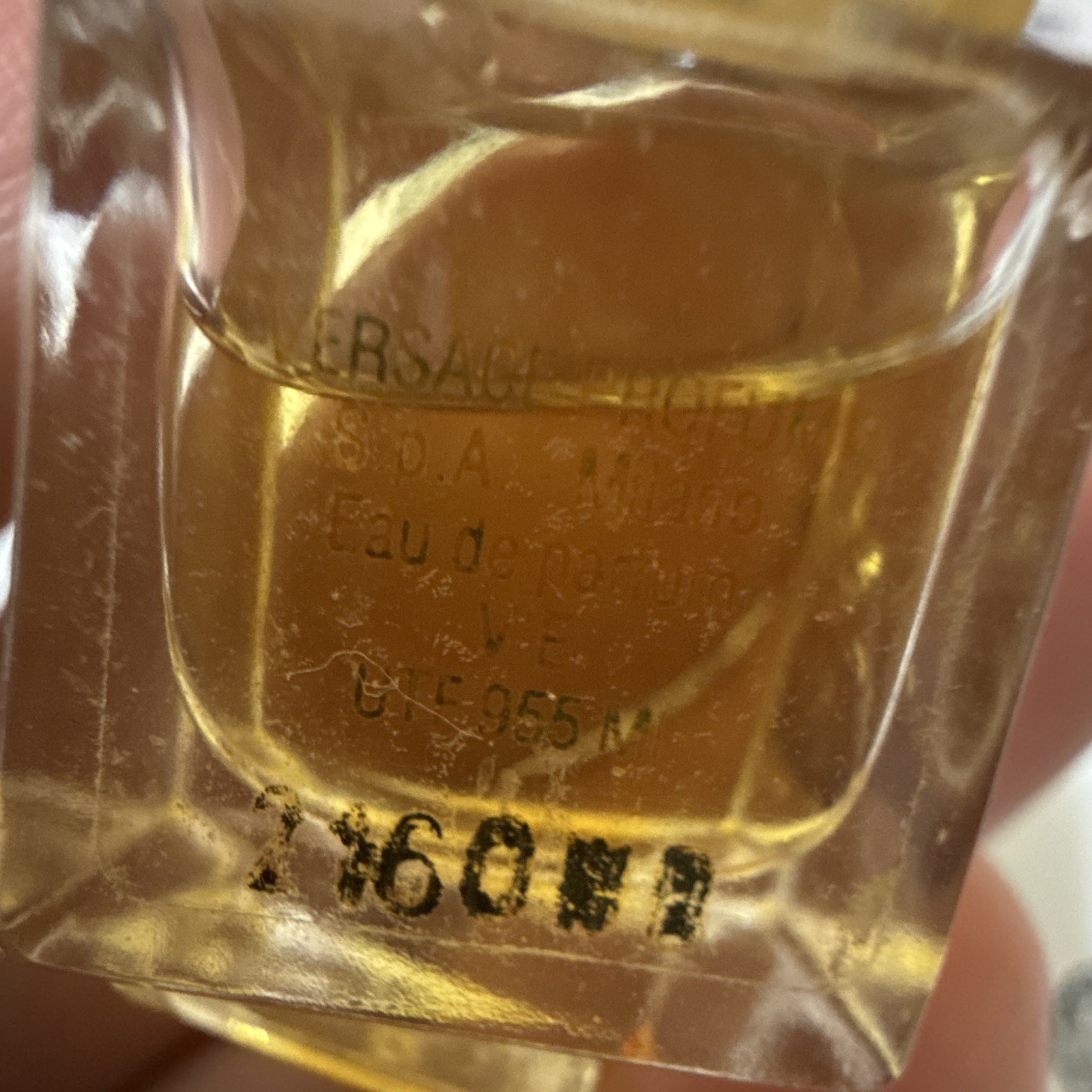 Vintage Gianni Versace V\'E Eau de Parfum Miniature (3.5ml / 0.11 fl.oz.)